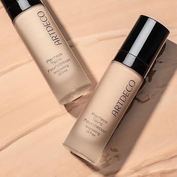 ARTDECO Perfect Teint Foundation - Cool Cashew N32 - Lightweight Liquid Formula - Medium to Full Coverage - Without Mask-Like Effect - Conceals Imperfections - Vegan Makeup - Hyaluron - 0.67 Fl Oz