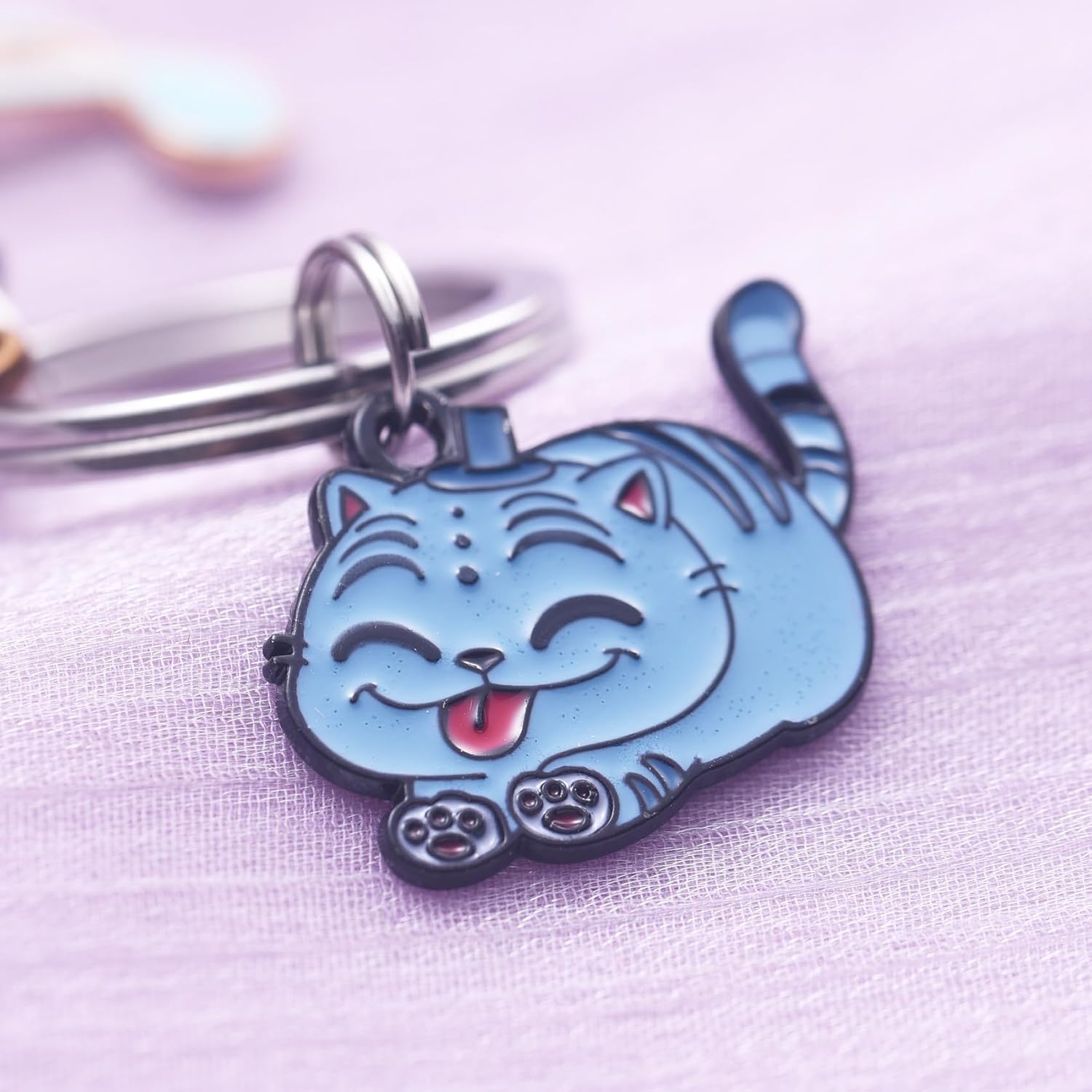 Melix Home KPop Merch Keychain K-Pop Gifts Anime Hunter Cosplay Heart Keychains for Men Women Girls Fans Birthday Gift