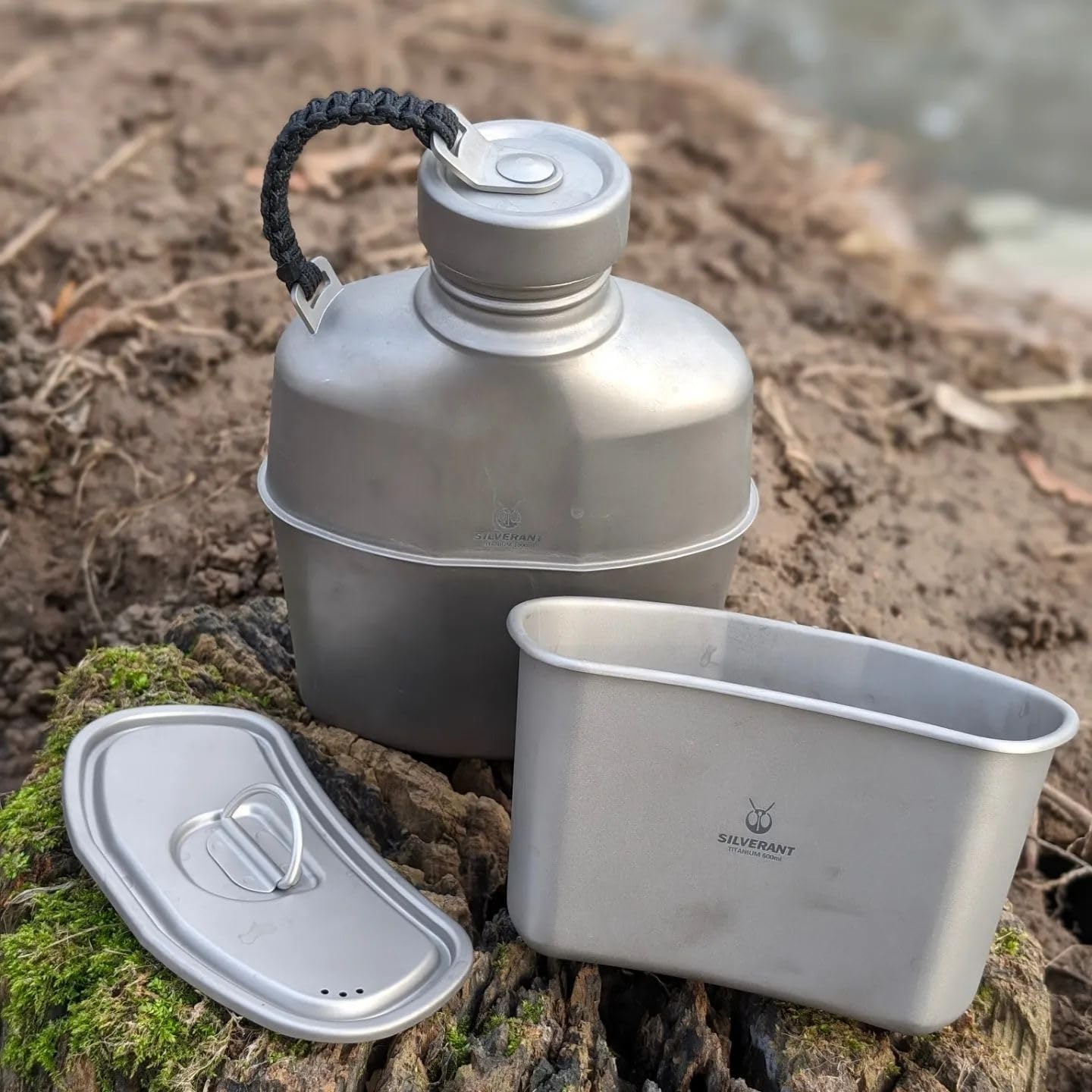 SILVERANT Camping Canteen Titanium Military Canteen Mess Kit Ultralight Camping Mug with Carry Pouch & Cup Foldable Handle -Bottle 1000ml, Cup 600ml