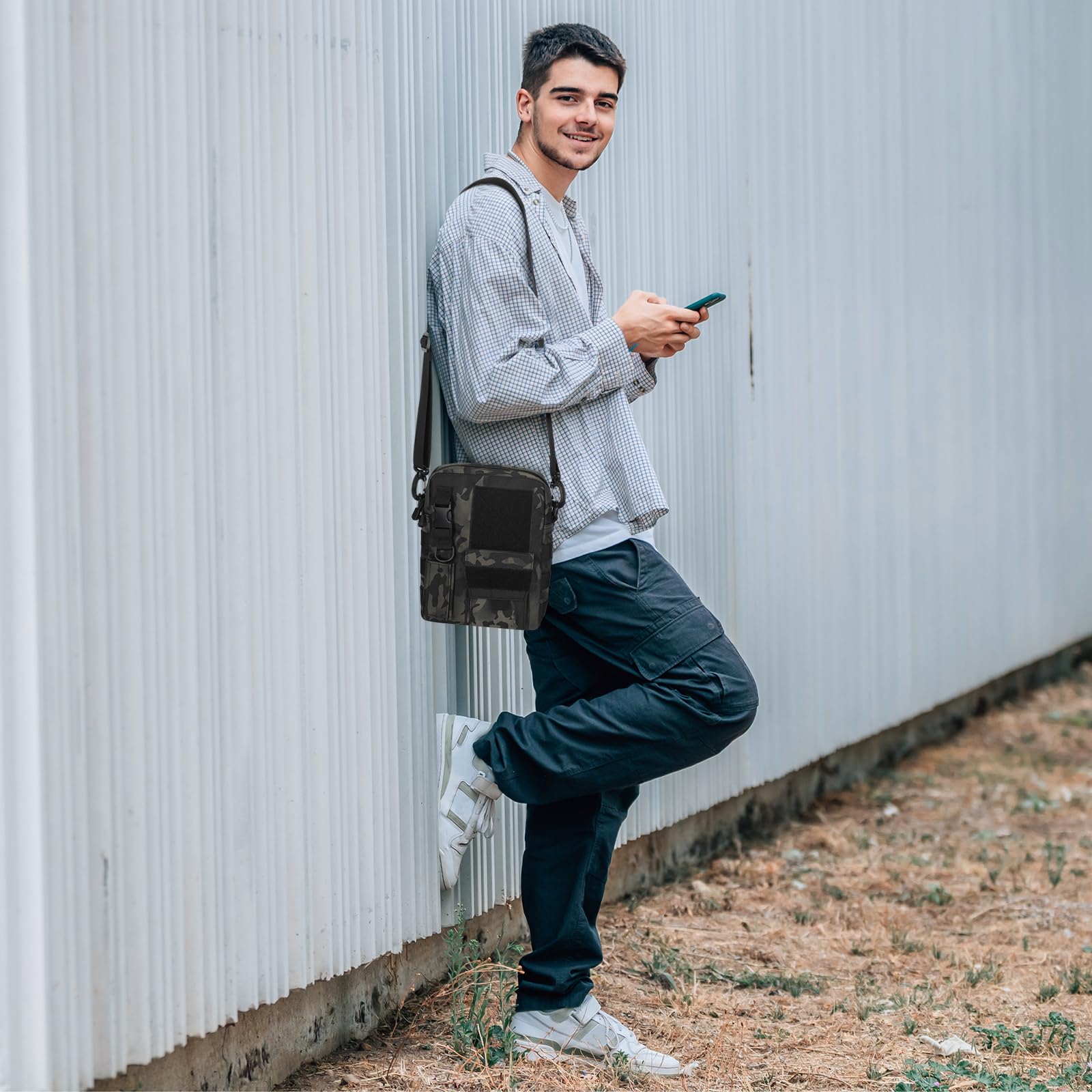 HUNTVP Marsupio Uomo Sportivo, Borsetta a Tracolla Militare Borsa per Campeggio Escursionismo Ciclismo Viaggio Trekking Porta Smartphone Chiave Denaro