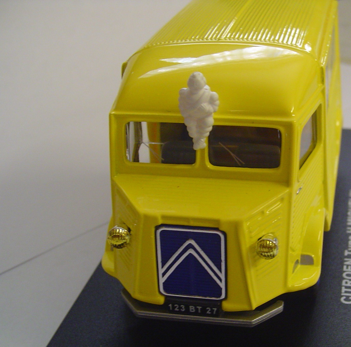 VOITURE CITROEN TYPE H Pompiers Usine 1/43 Ixo Michelin Altaya En Boite