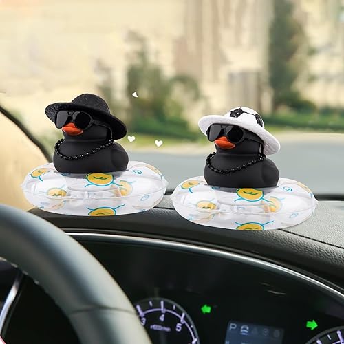 Miniatura 7 de wonuu Decoración de coche de pato de goma, accesorios para automóvil, adorno para tablero de instrumentos con sombrero de vaquero, anillo de