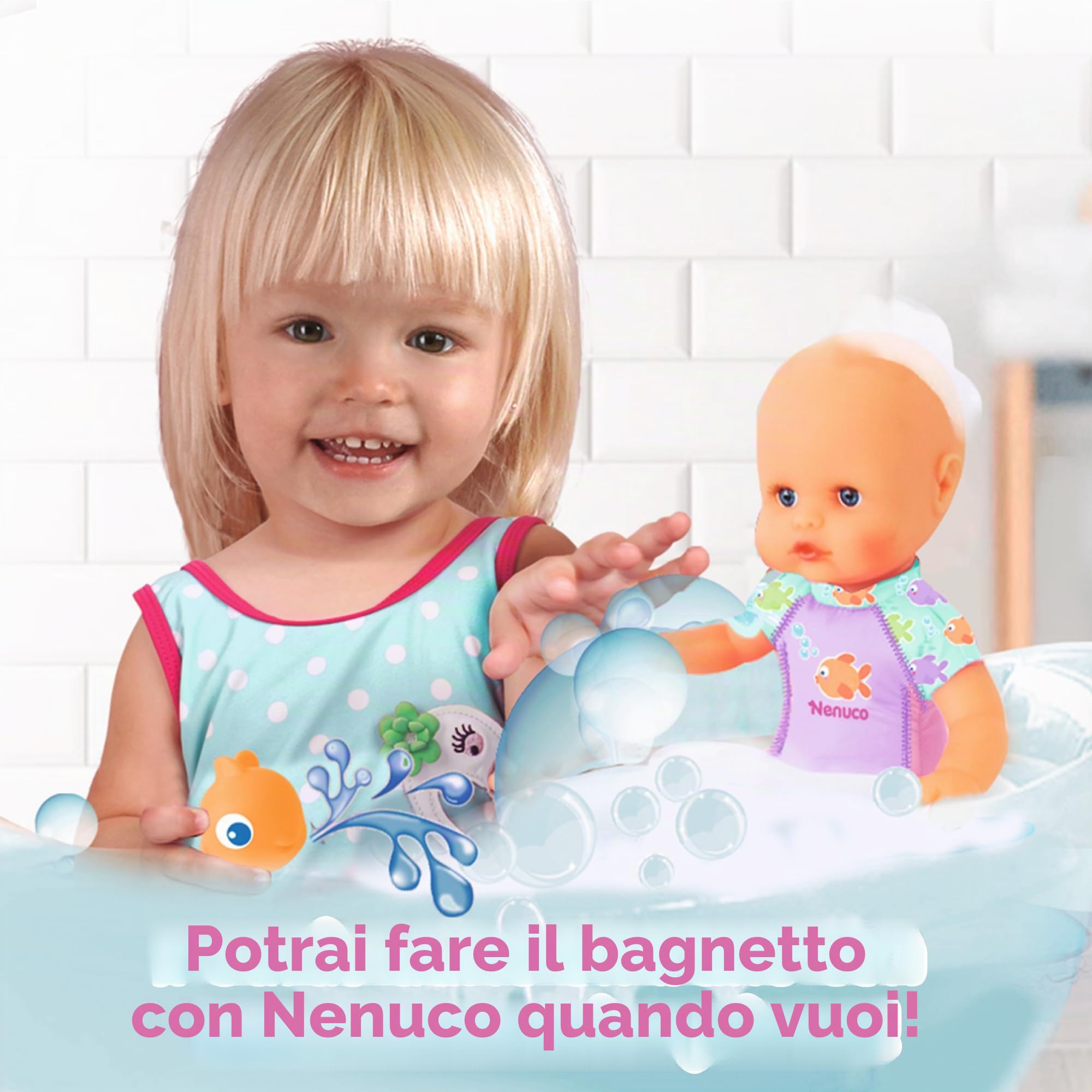 Nenuco - mio primo bagno. Bambola morbida con corpo sommergibile,costume rosa, puoi metterla nella vasca da bagno, in piscina o al mare, per bambine/I da 12 mesi, Famosa NFN88000