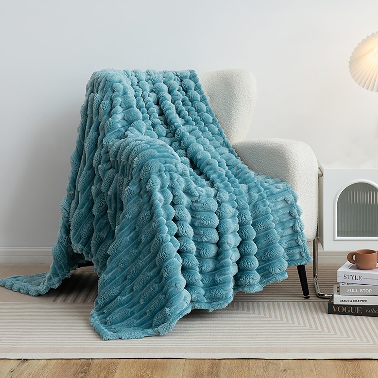 E-yimeng Blanket Throw Blanket Fleece Blanket Fluffy Blanket for Sofas Bed Couch Chair Cosy Warm Soft Blue Large Blanket 130x150 cm