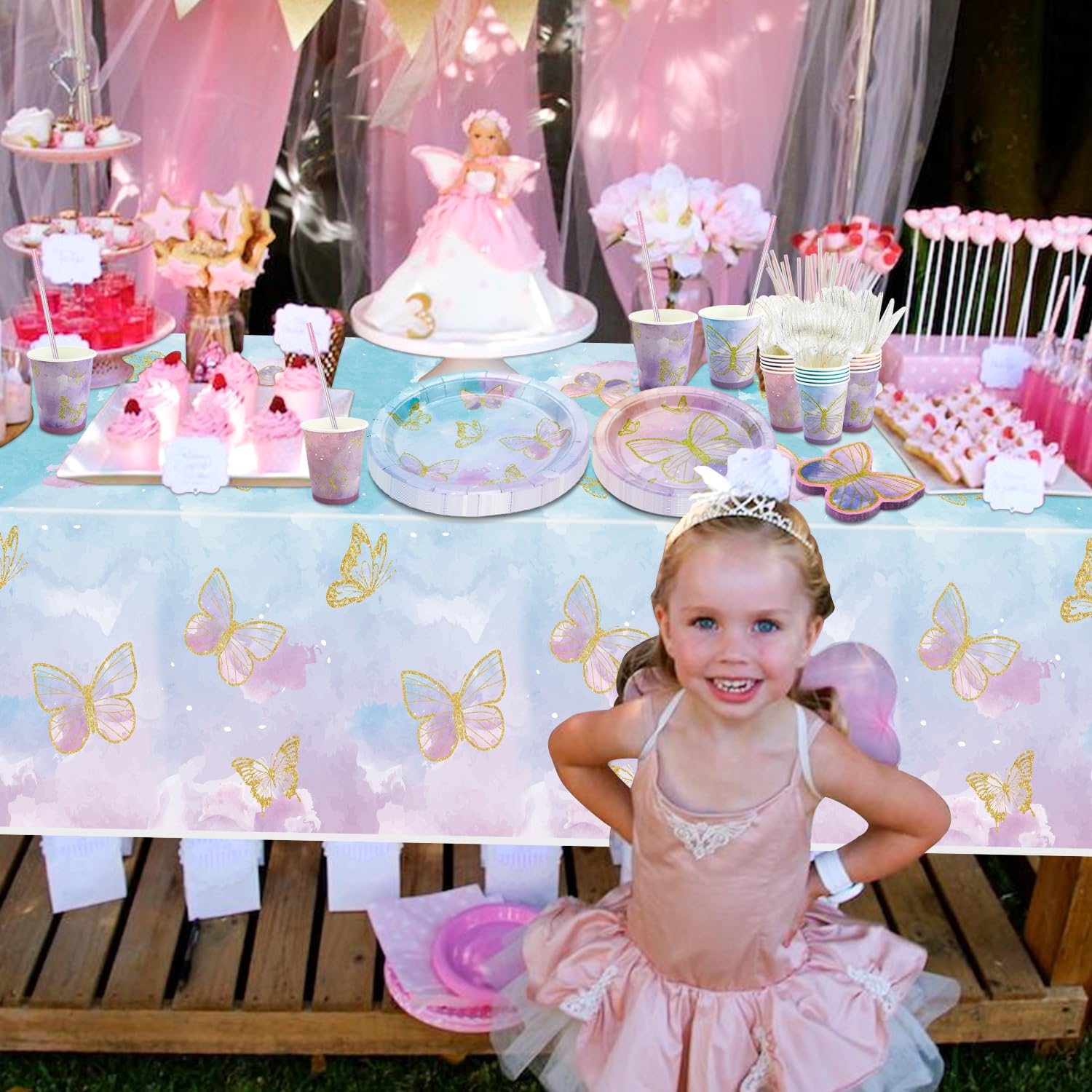Kit Décoration Anniversaire Fille 7 Ans Thème Papillon - 106 Pièces (Assiettes, Serviettes, Ballons, Nappe, Banderole...) Pour 16 Invités