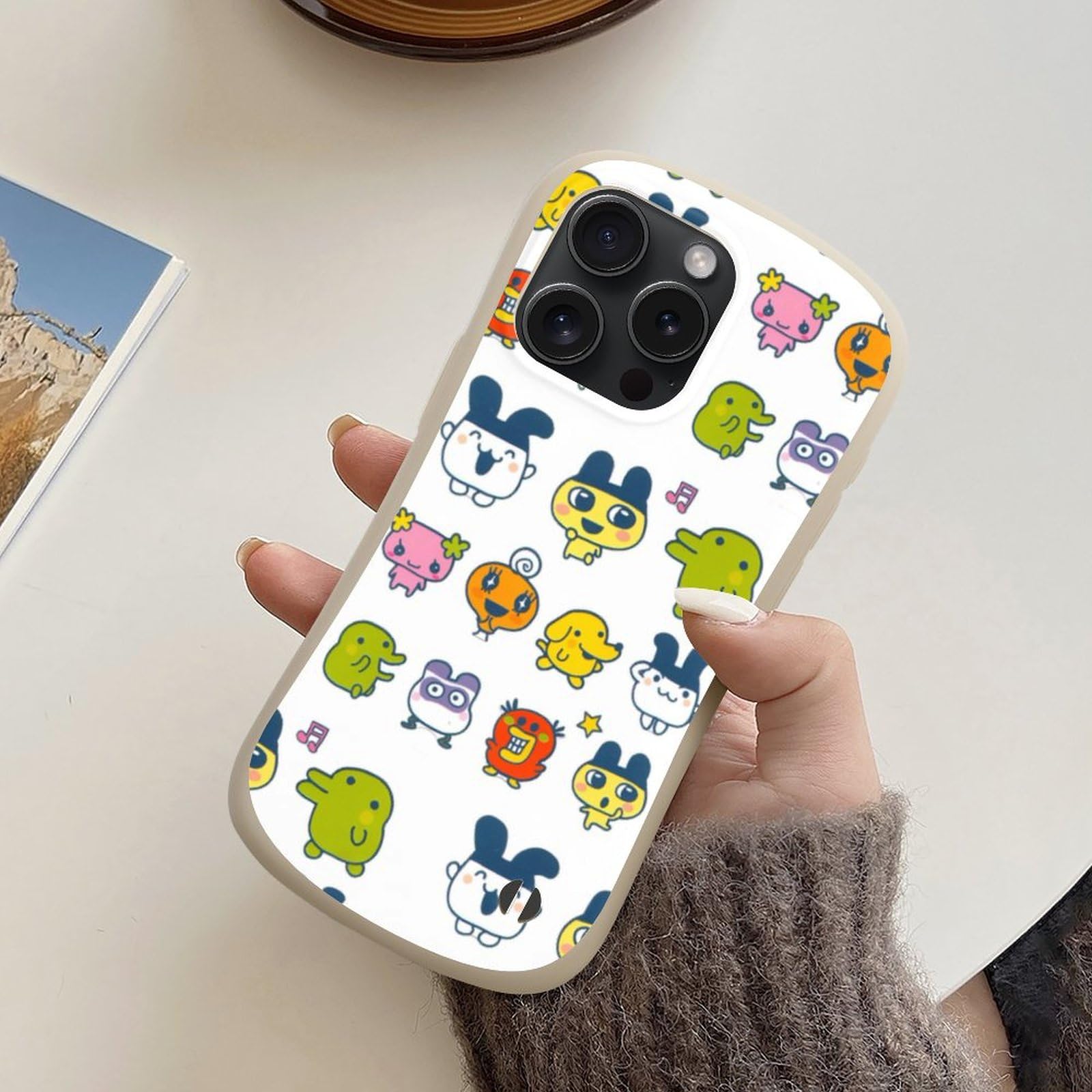 Amazon.co.jp: 【iPhone14/15シリーズ対応】たまごっち スマホケース