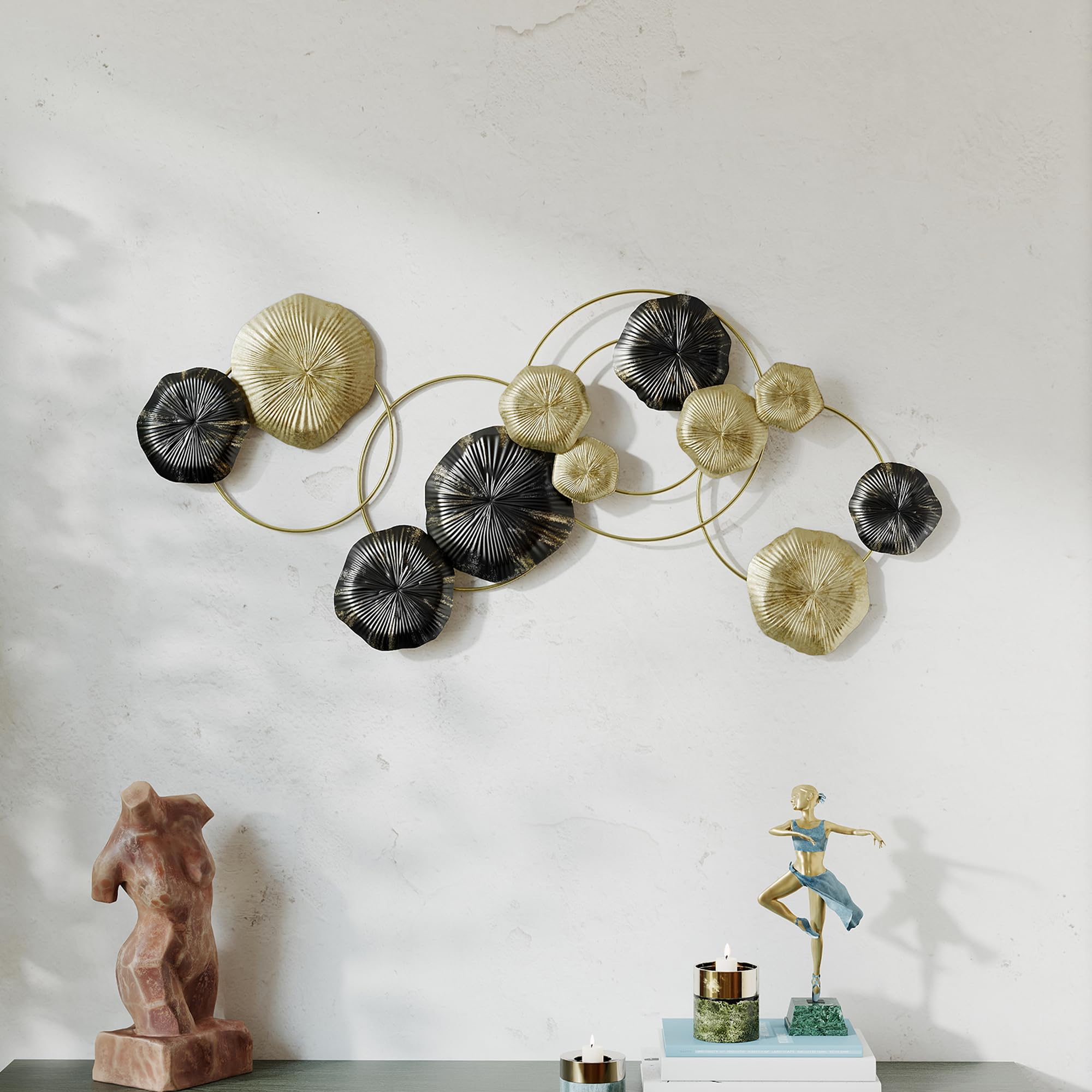 HOMCOM Décoration Murale en Métal Moderne Suspendu 84x35cm Doré et Noir