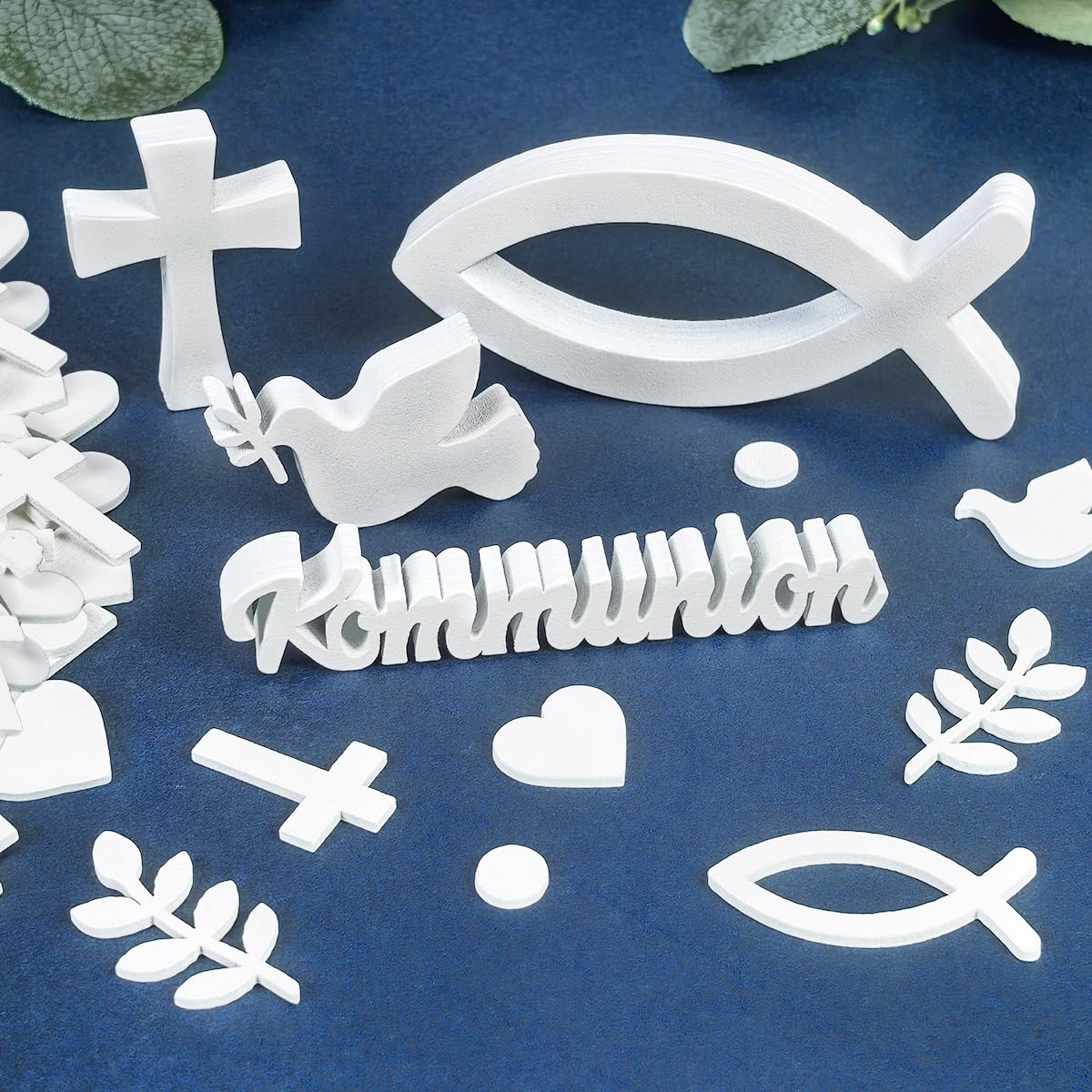 Kommunion Deko Set aus Holz – 68 Stück Tischdeko zur Erstkommunion, Holz Kommunion Schriftzug und Konfetti, für Mädchen und Jungen