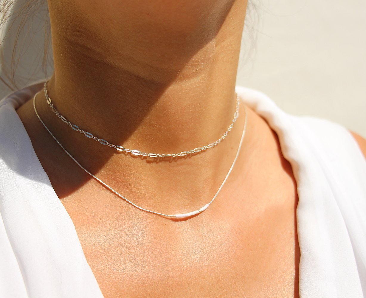 Collier fin choker, chaine serpent argent massif 925, et perles miyuki rose pâle et blanc