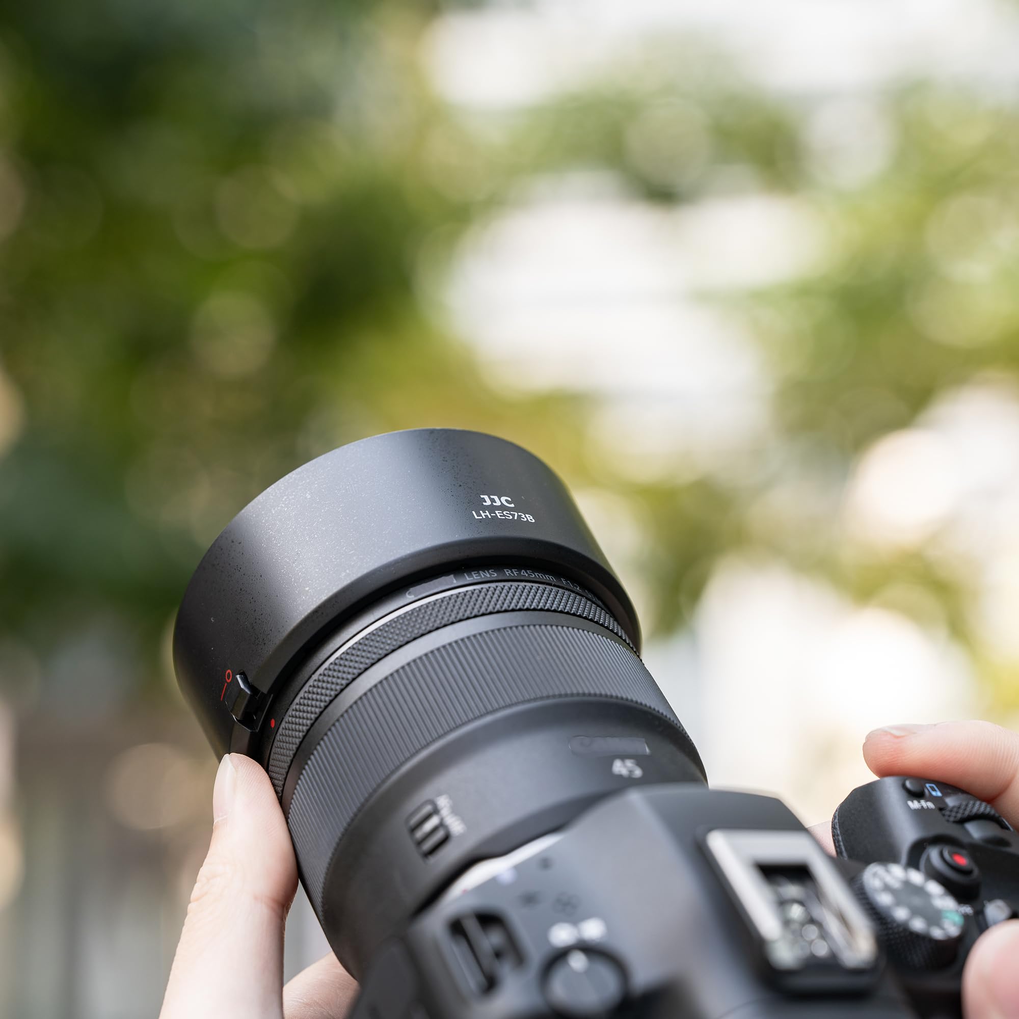 JJC ES73B - Paraluce a baionetta compatibile con obiettivo Canon RF 45 mm F1.2 STM, paraluce reversibile sostituisce Canon ES-73B
