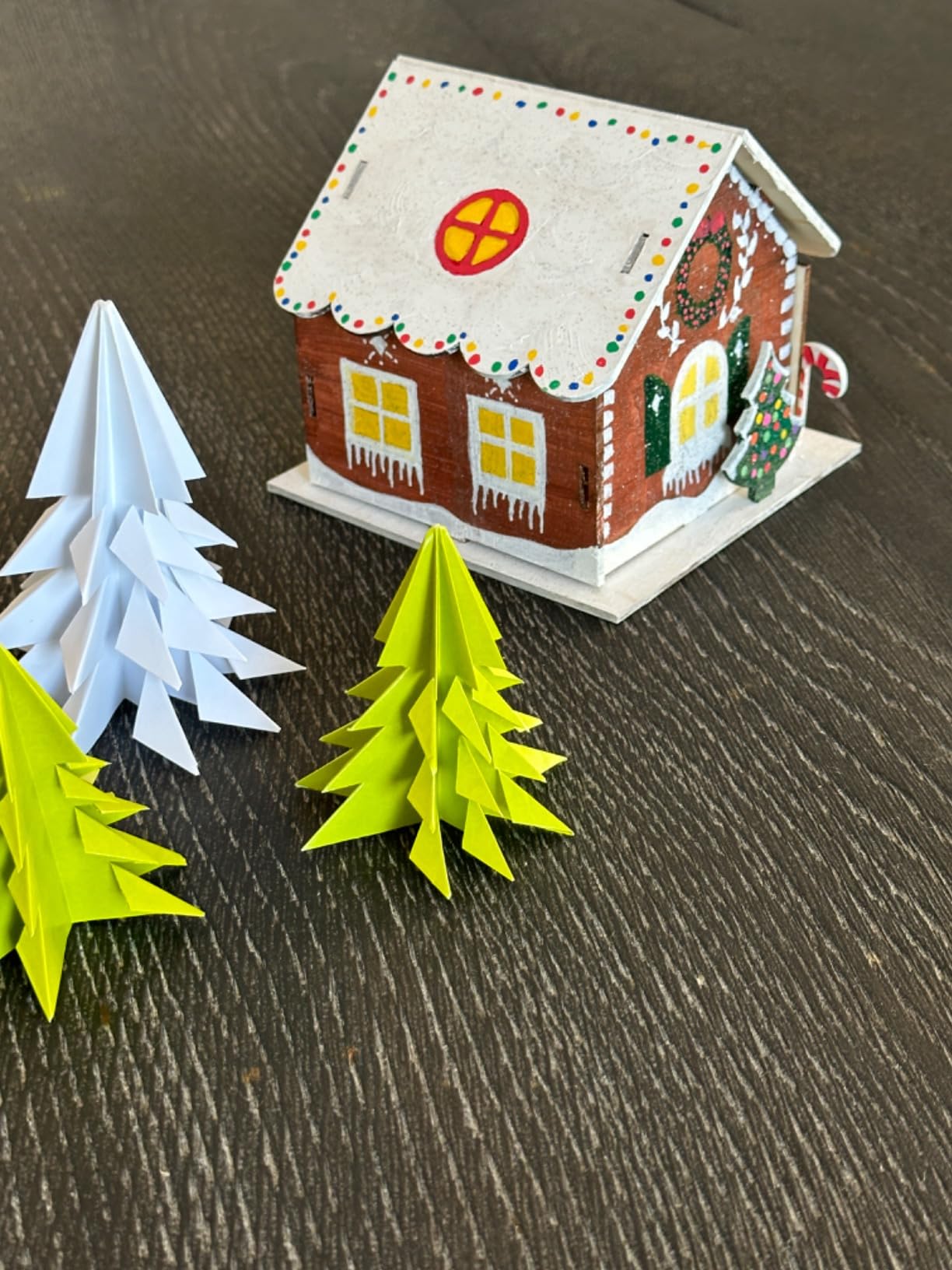 Baker Ross Lebkuchenhaus Bastelset Aus Holz - 2 Stück, Weihnachtsbasteln Für Kinder