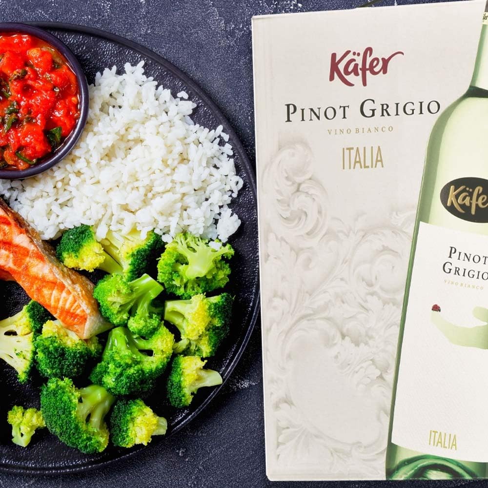 Käfer Pinot Grigio DOC, trocken, Bag-In-Box, sortenreines Weinpaket + VINOX Winecards (4x3,0l)