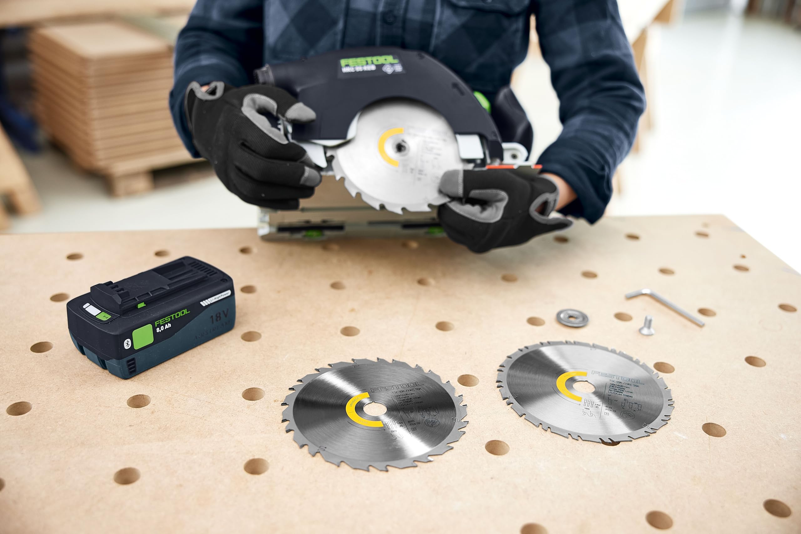 Festool Akumulatorowa ręczna piła tarczowa HKC 55 KEB-Basic – wydajna piła 18 V z KickbackStop, precyzyjna głębokość cięcia, mobilne cięcie do drewna, rzemieślników, na placu budowy