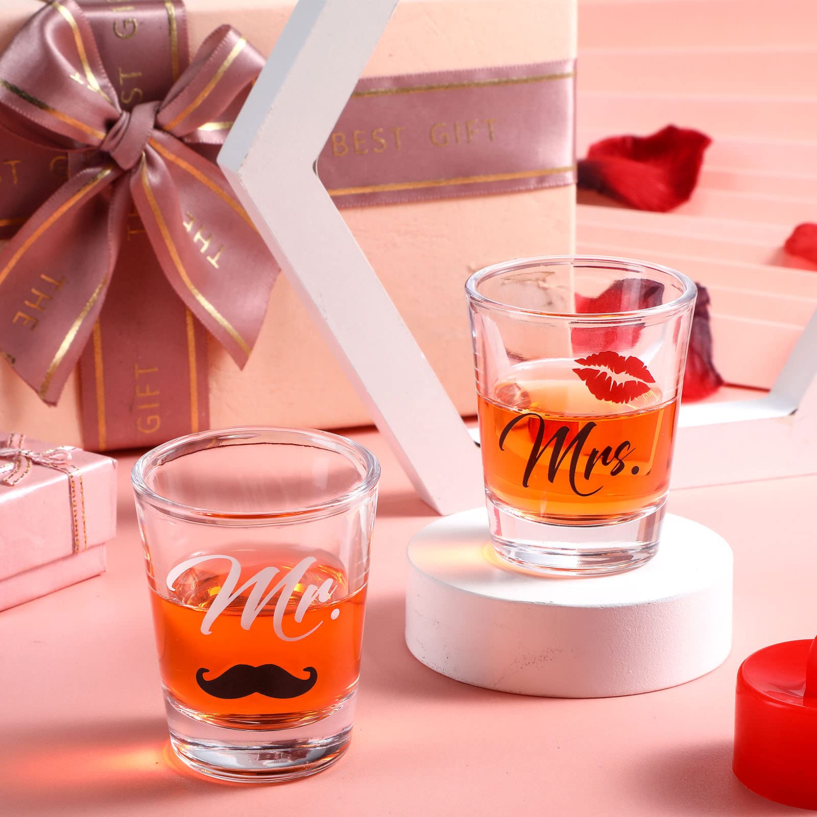 2 Verres à Liqueur Mr & Mrs Dorés – Cadeau Mariage, Fiançailles Ou Anniversaire Pour Couple, 2 Oz Verres Élégants Avec Cœur Rouge