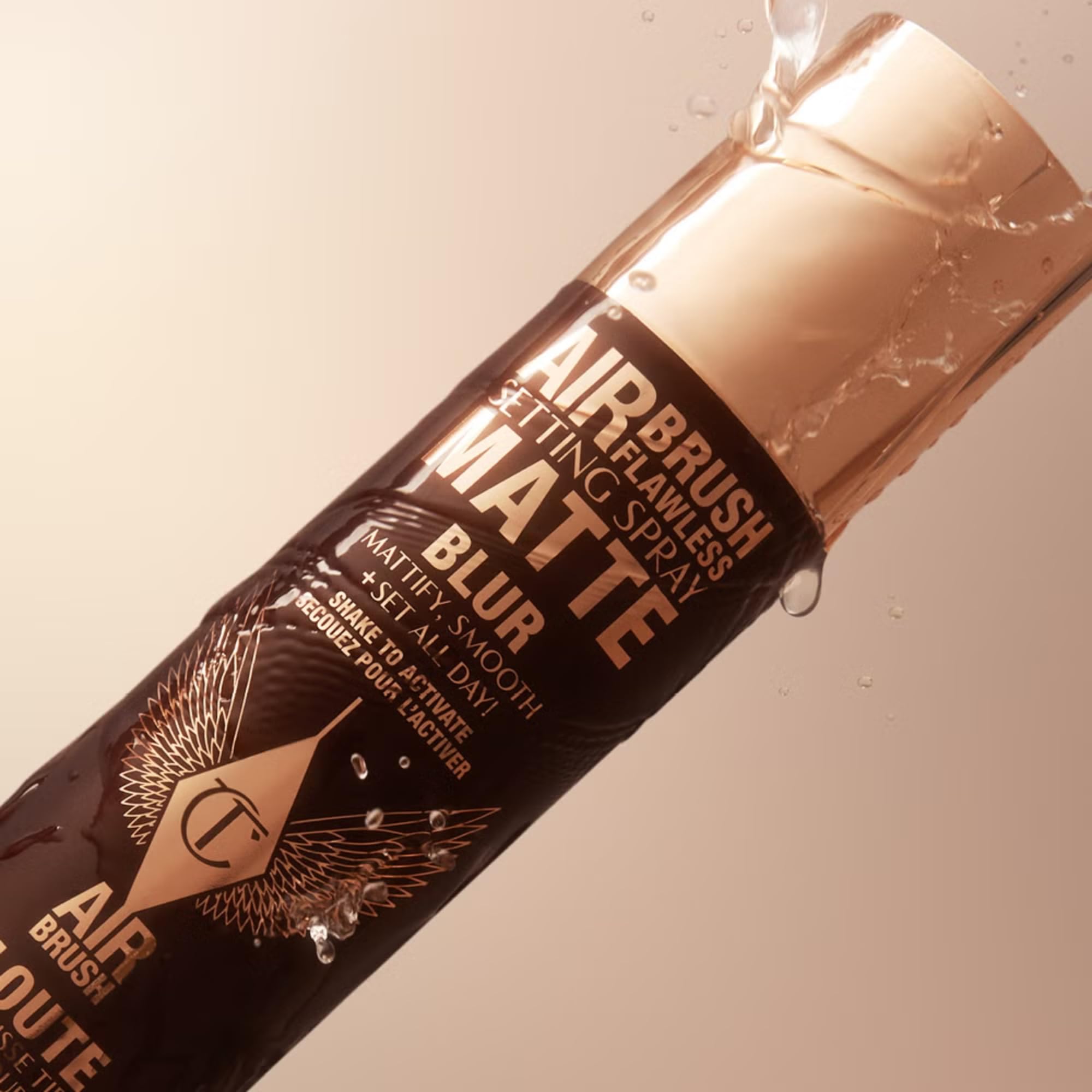 Charlotte Tilbury Aérographe en spray mat effet blur-mat, finition de maquillage longue durée