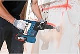 Bosch Professional 18V System perforateur sans-fil GBH 18 V-26 F (avec 2 batteries 5,0Ah, chargeur rapide GAL 1880 CV, butée profondeur 210mm, chiffon, poignée auxiliaire, mandrin automatique, L-BOXX) - 6