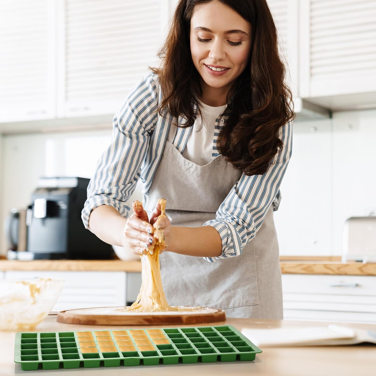 Remerry 8 Pcs Silicone Food Molds and Freeze Dryer Tray Dividers Freeze Dryer Accessories for Medium Harvest Right Medium Square Trays Dividers for Candy Vegetables and Desserts