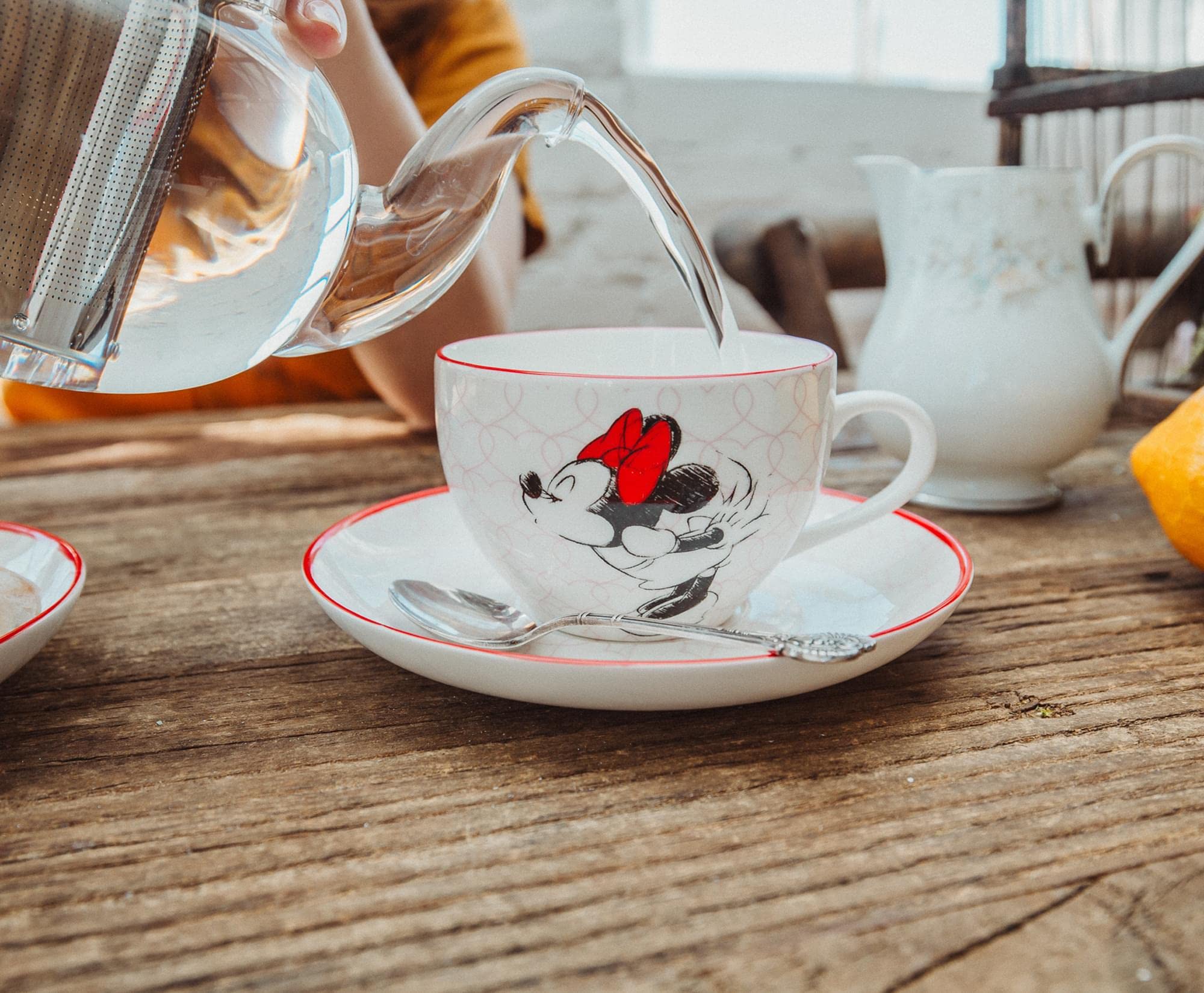 貴重ディズニーミッキー ミニー MUSICAL TEACUP Amazon.com |