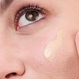 Clinique Redness Solutions Liquid Foundation Makeup Broad Spectrum SPF 15 With Probiotic Technology For Redness-Prone Skin| Medium Coverage + Natural Finish, Calming Vanilla, 1 Fl Oz