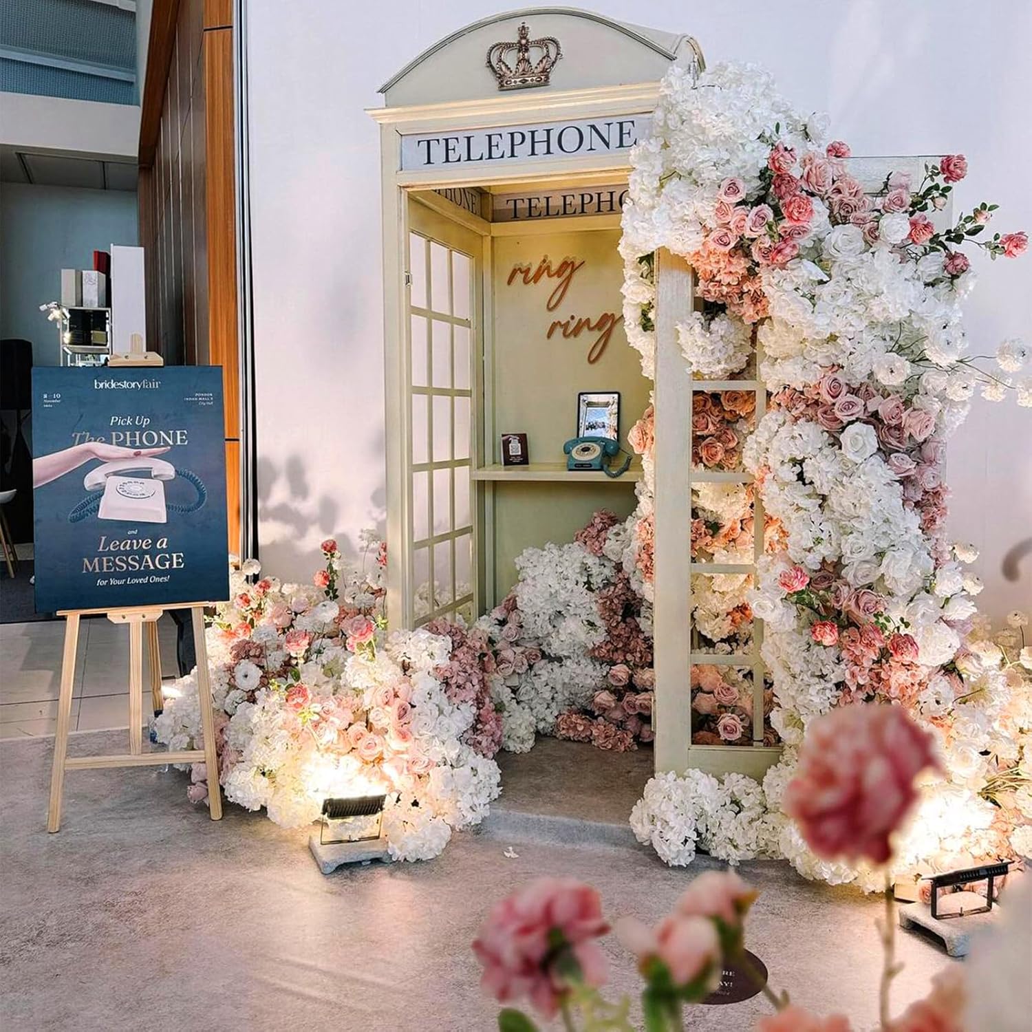 Classic British Red Telephone Booth Replica - Cast Iron Wedding & Garden Decor, Vintage London Photo Booth for Events, Customizable Indoor Outdoor Centerpiece (White, 2.4m/95in)