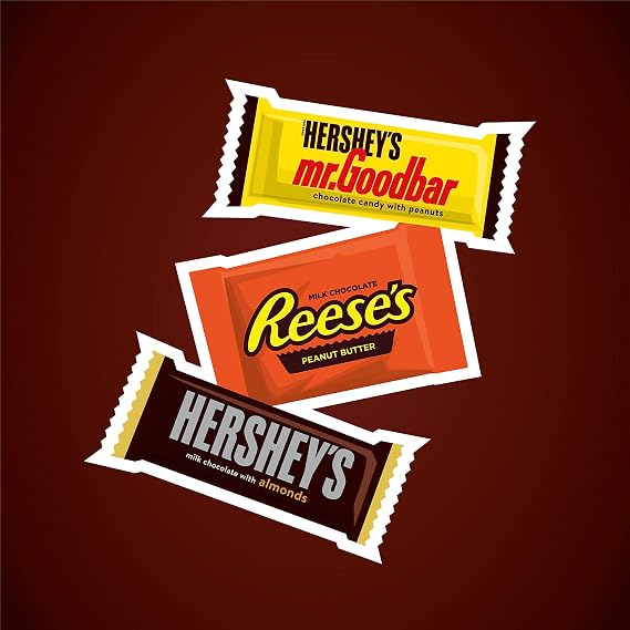 HERSHEY'S and REESE'S Assorted Chocolate Flavored Snack Size, Candy Party Pack, 31.5 oz