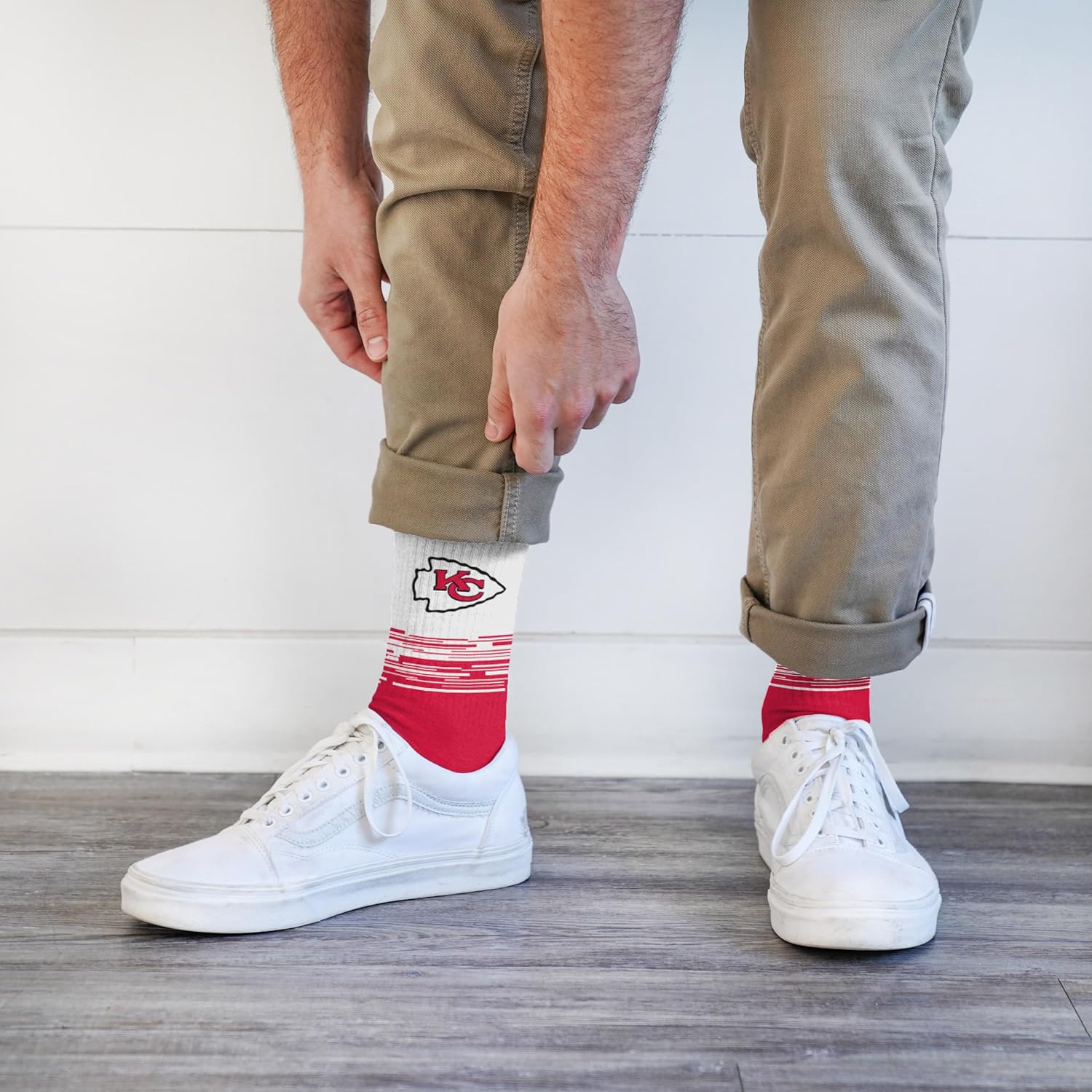For Bare Feet NFL mens Elevate Crew Sock