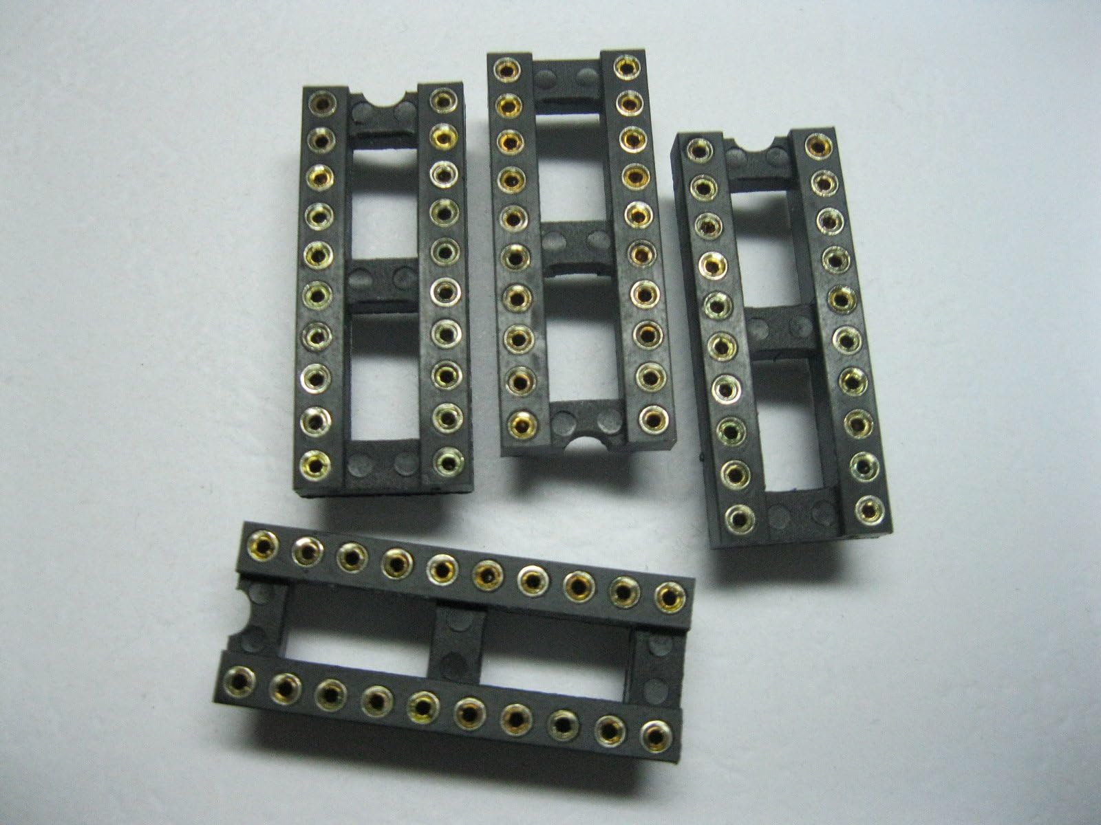 40 pcs Pitch 2.54mm IC Socket Adapter 20 pin Round DIP