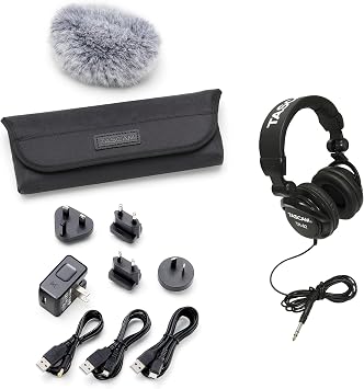 TASCAM AK-DR11GMKIII وحزمة سماعات الاستوديو