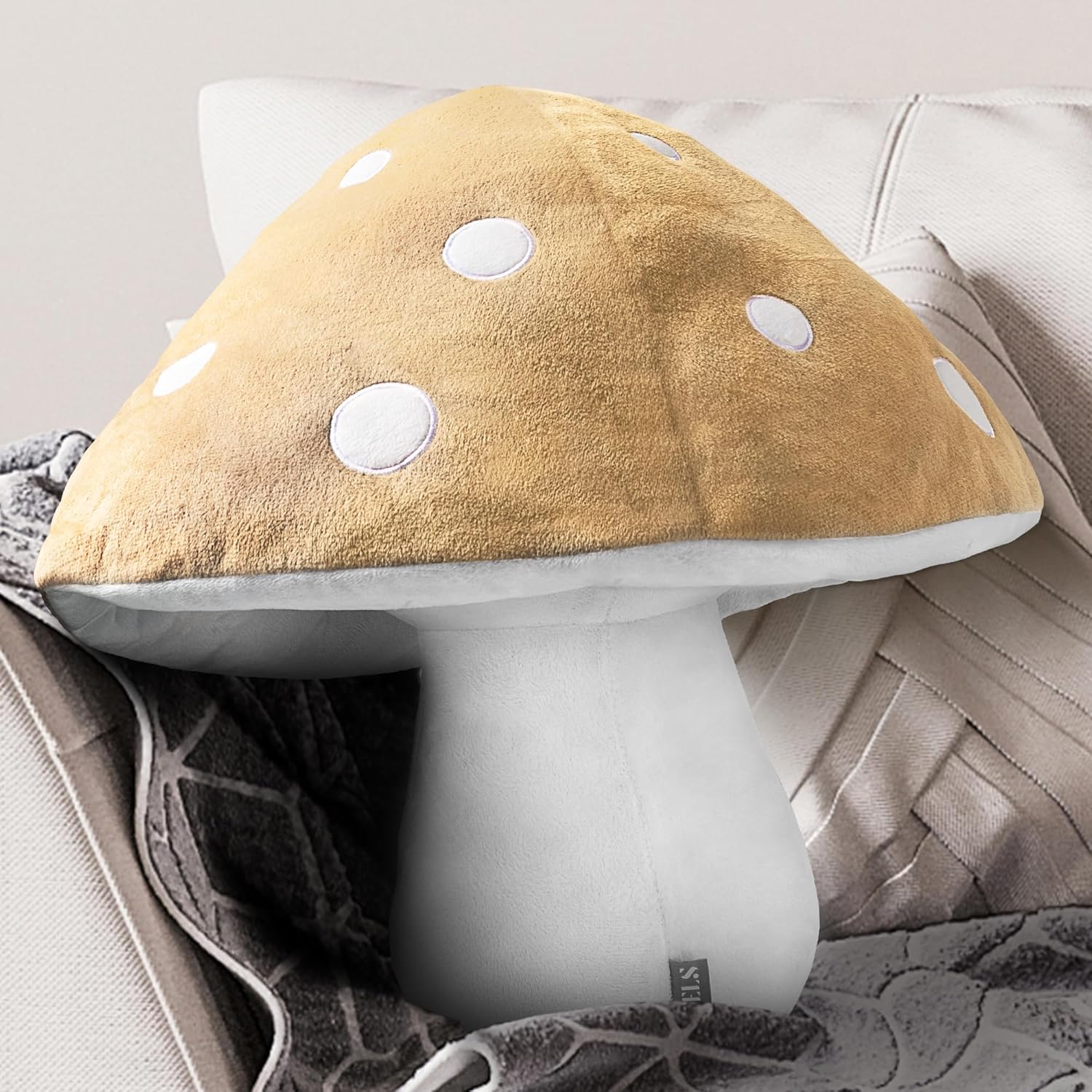 AELS 15.35 Inches Mushroom Pillow, Cute 3D Polka Dot Mushroom Plush, Decorative Throw Pillow for Lover Sofa Couch Living Room Bedroom Nursery Decor, Khaki