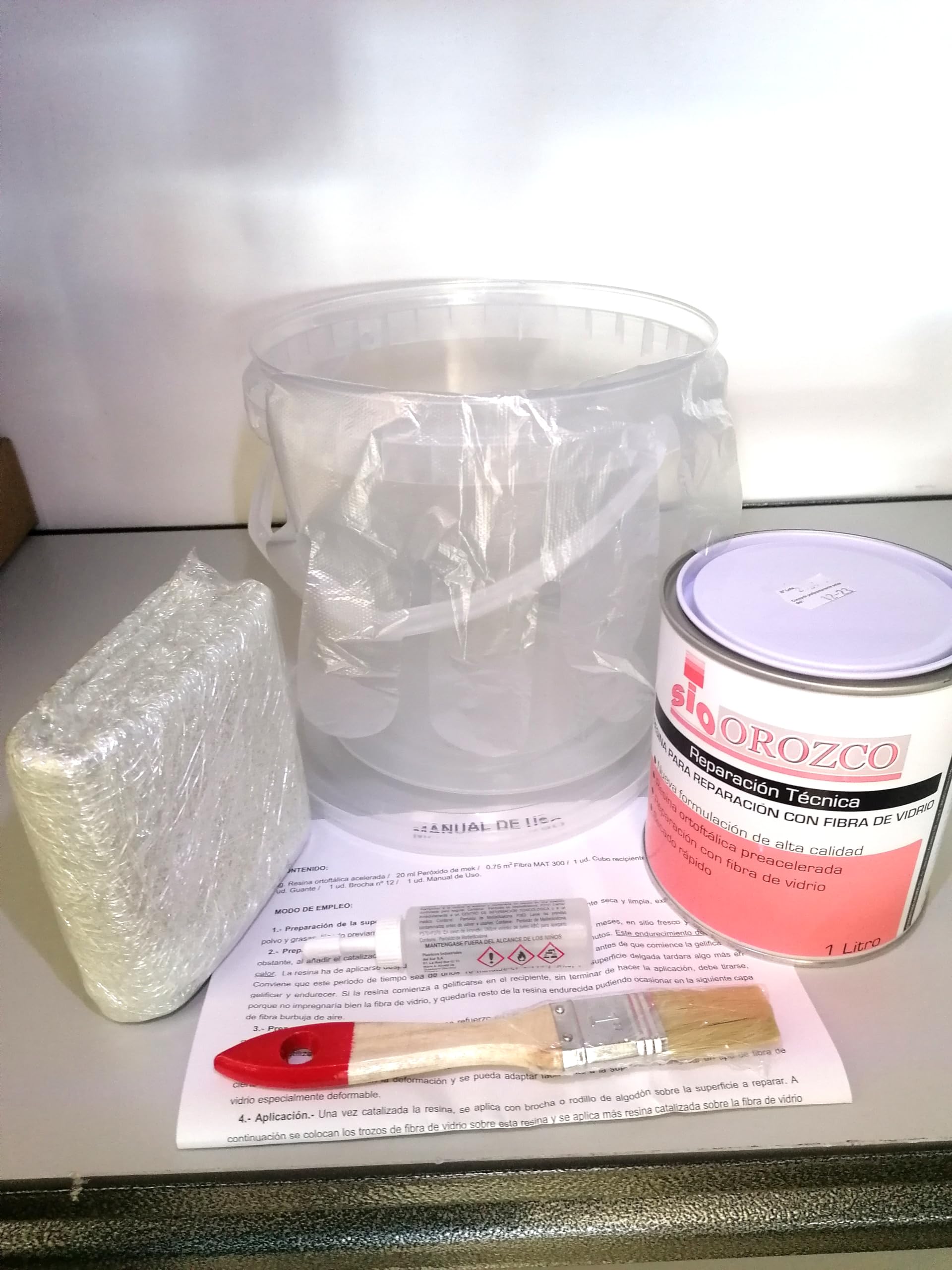 Kit de réparation en fibre de verre complet résine + couverture + catalyseur + accessoires