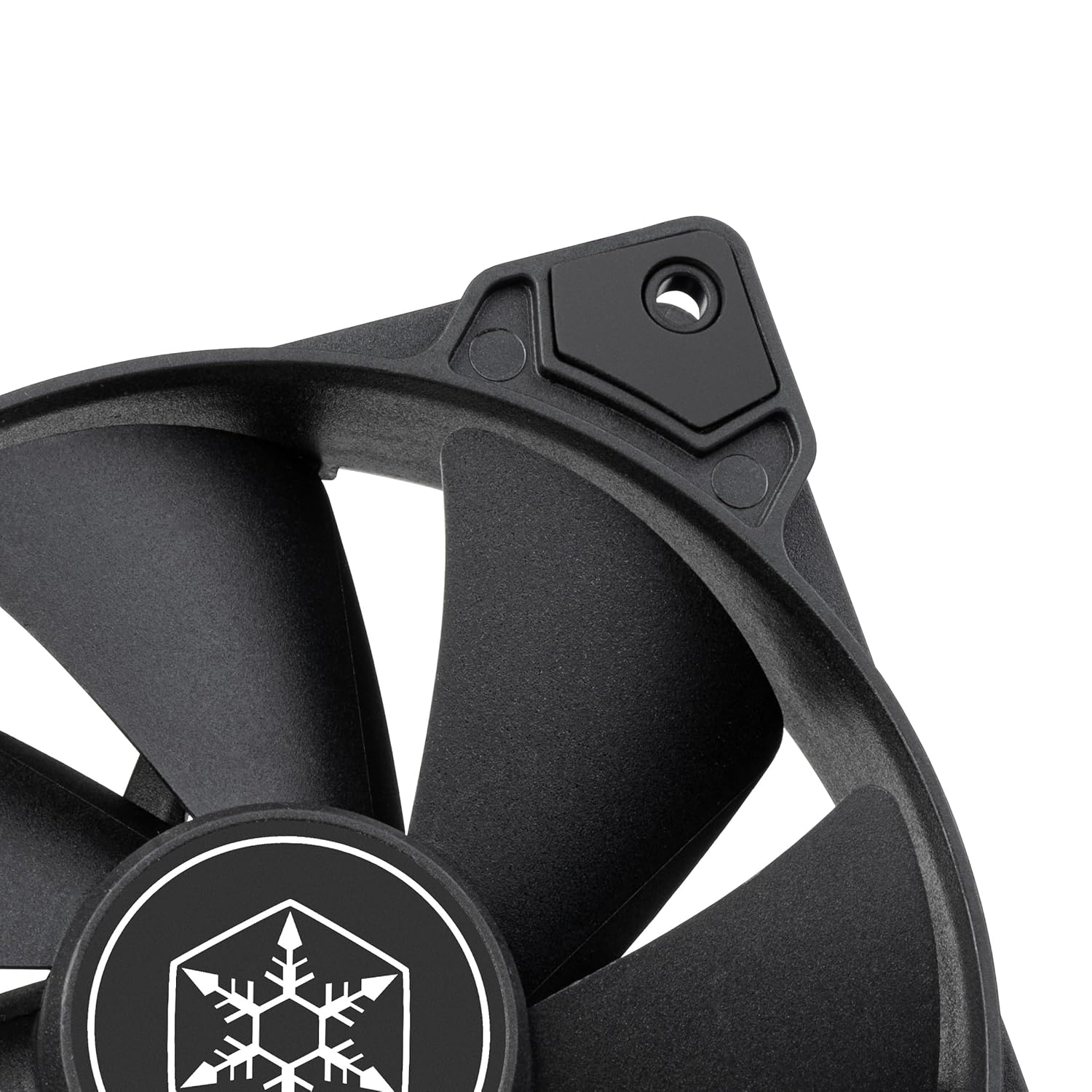 SilverStone Technology NovaPeak 240 All-in-One Liquid Cooler, SST-NP240B