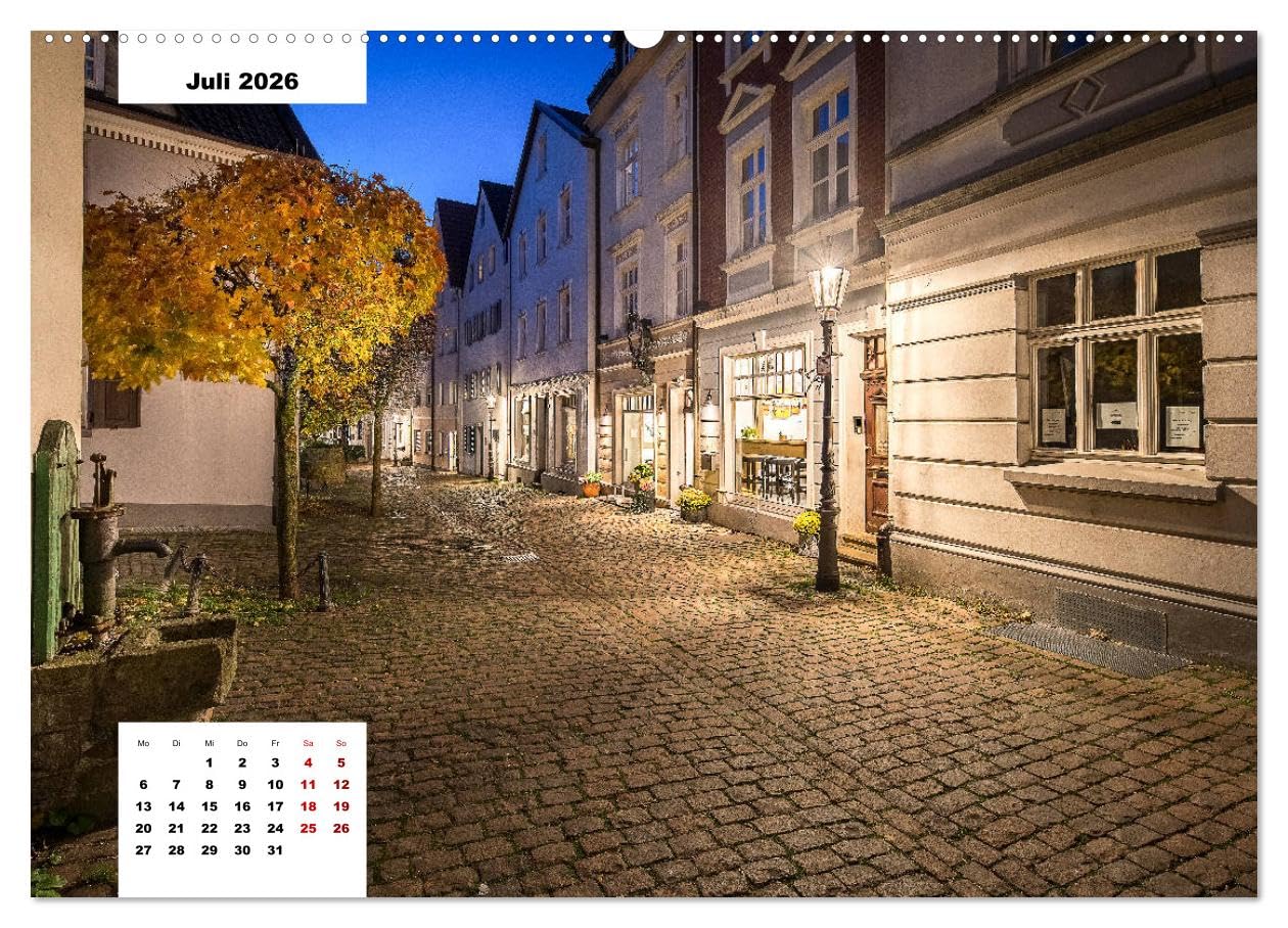 Lüdenscheid - Die Altstadt 2026 (hochwertiger Premium Wandkalender 2026 DIN A2 quer), Kunstdruck in Hochglanz: Die ältesten Häusern mit mit der Kamera zur blauen Stunde fotografiert (CALVENDO Orte)