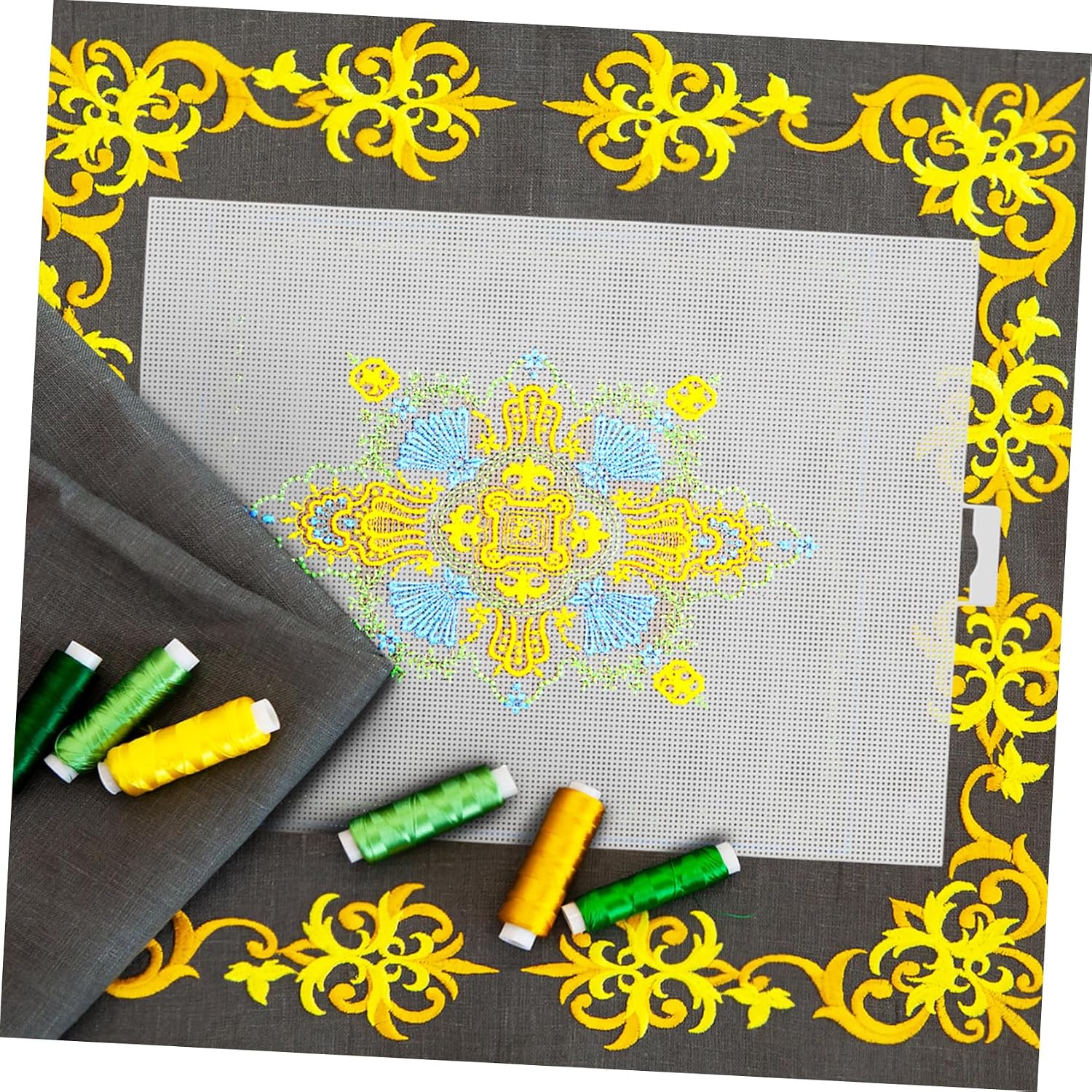 TEHAUX 6pcs Cross Stitch Kit Plastic Mesh Canvas Sheets Embroidery Accessories Eye Mesh for Knit Crochet Projects