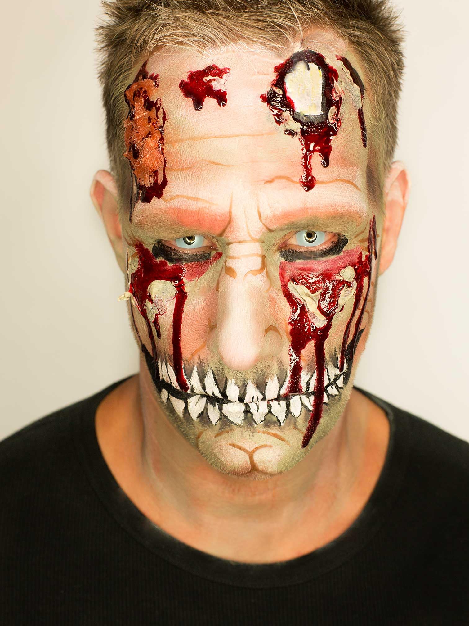 Zoelibat Sangue artificiale – Fake Blood realistico per Halloween & Special Effects – Facile da lavare, altamente coprente e delicato sulla pelle – Disponibile in 100 ml, 250 ml e 1 litro (1 l, 1000