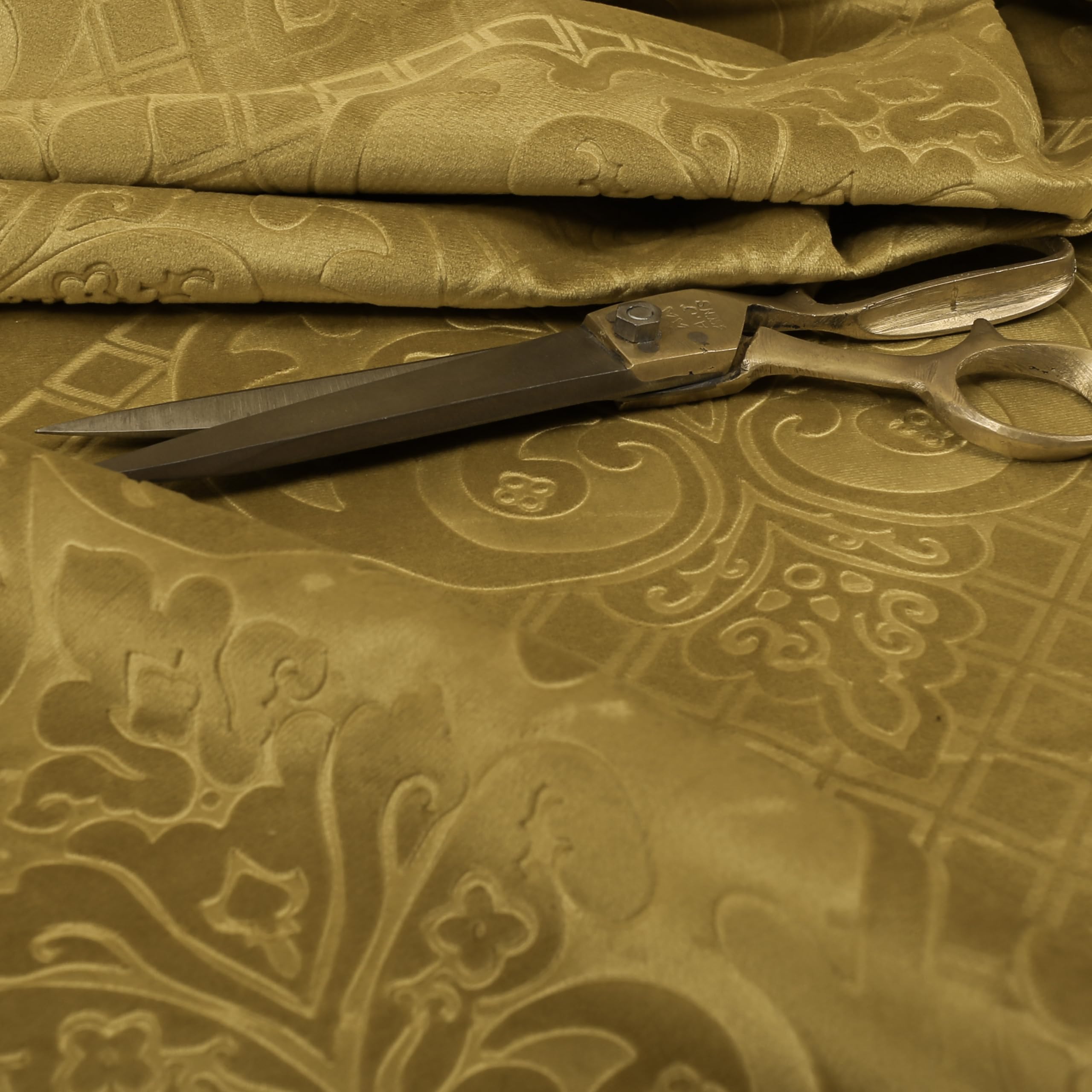 Redbrick Mill Fabrics Flame Retardant Furnishing Soft Velvet Embossed Damask Quality Pattern Upholstery Fabric Upholstery, Grass Green for Sofas Curtains by The Metre (Per Metre) โ image 1