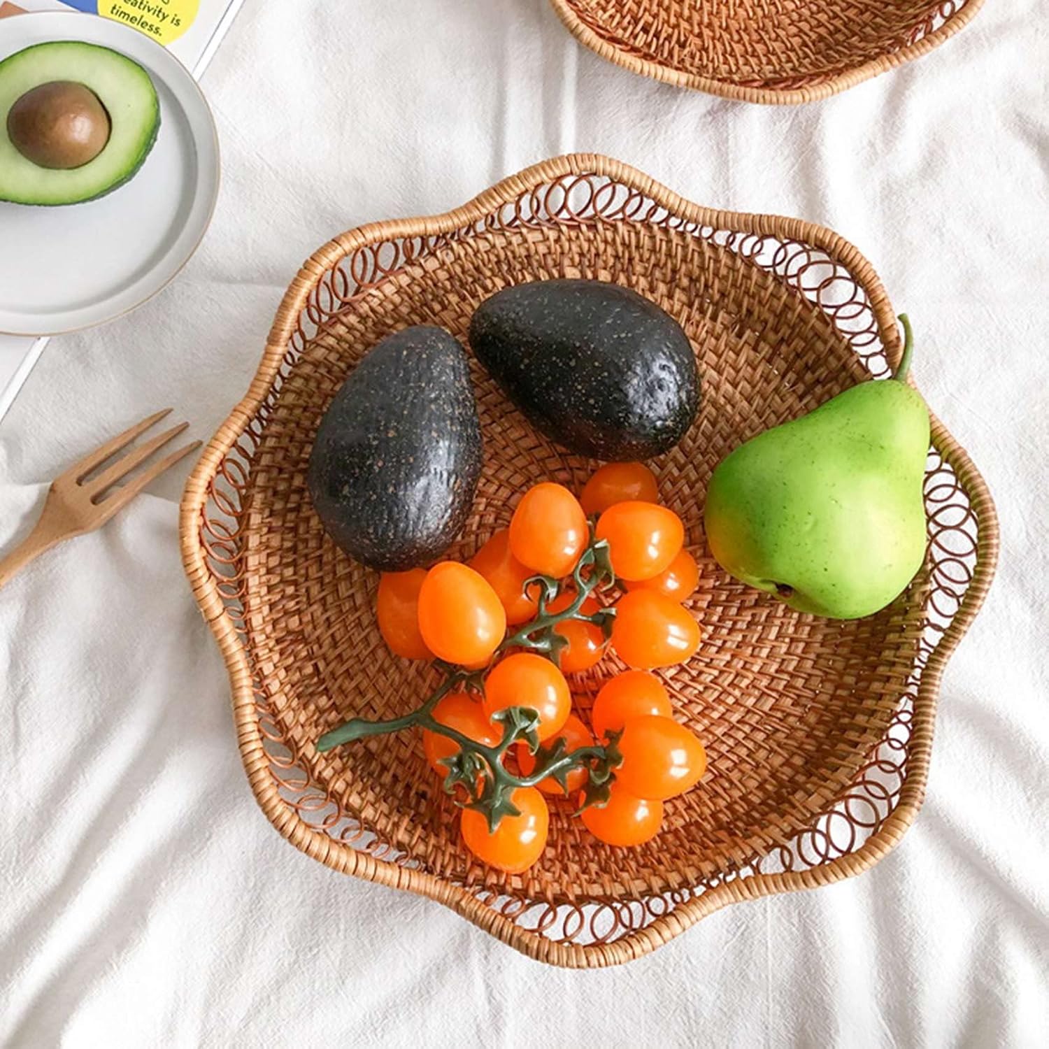 Fruit and Vegetable Storage Round Wicker Baskets Rattan for Serving Tray Breakfast Rattan Hand-Woven Baskets