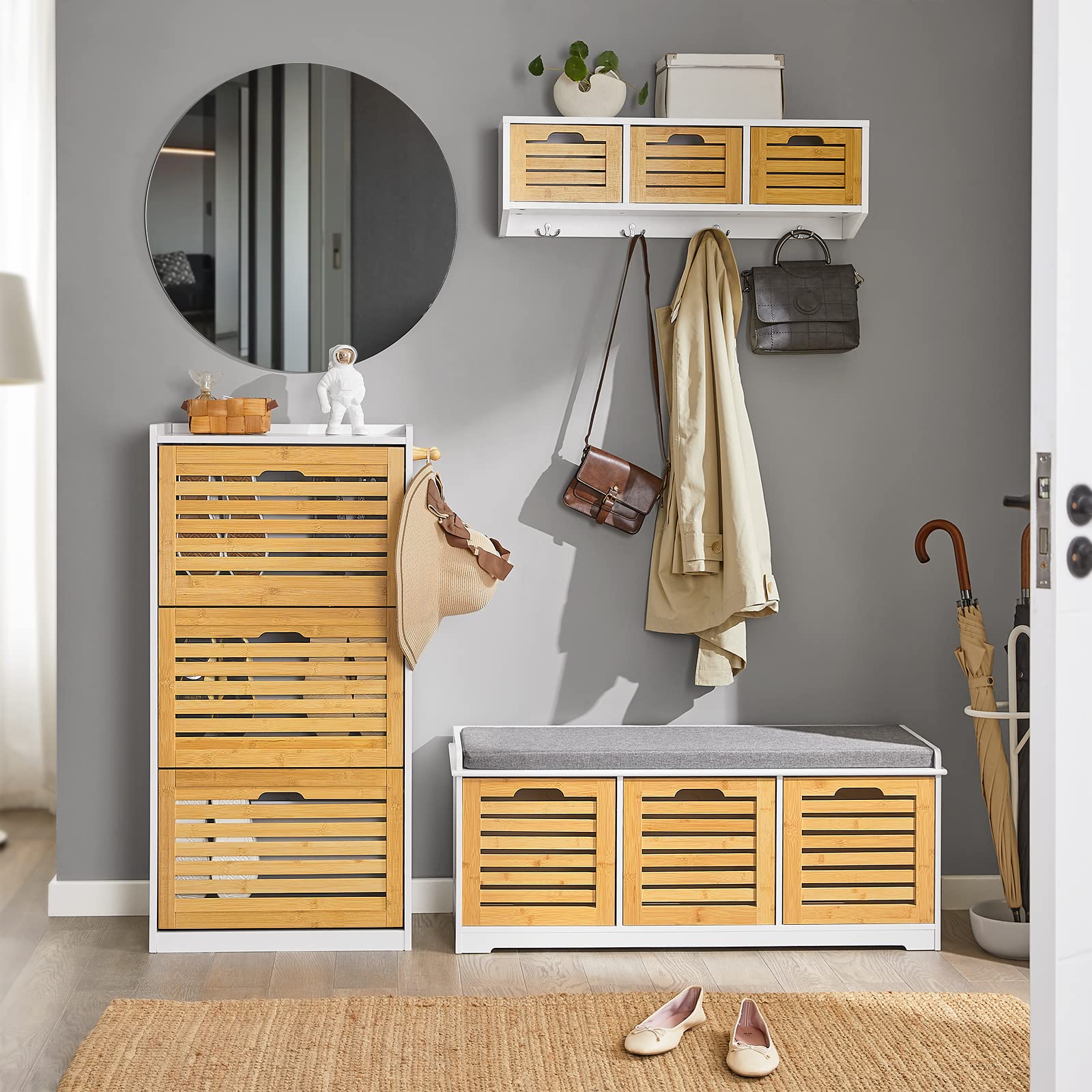 SoBuy Banc Chaussures avec 3 paniers 105x35x43cm pour entrée | Meuble d'entrée avec coussin rembourré, 3 paniers amovibles, MDF et bambou, charge 120kg, blanc+naturel FSR23-WN