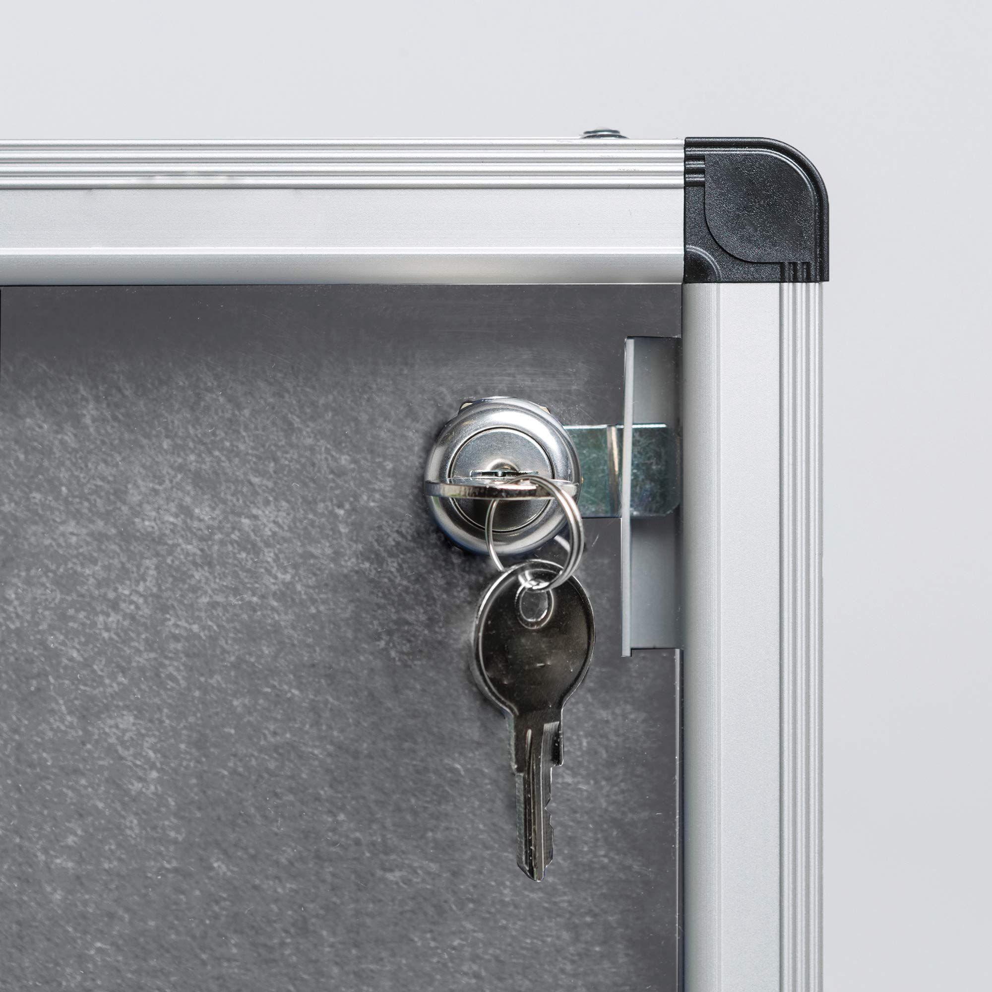 Wonderwall Outdoor Weatherproof Lockable Notice Board Showcase With Aluminium Frame - 12 X A4