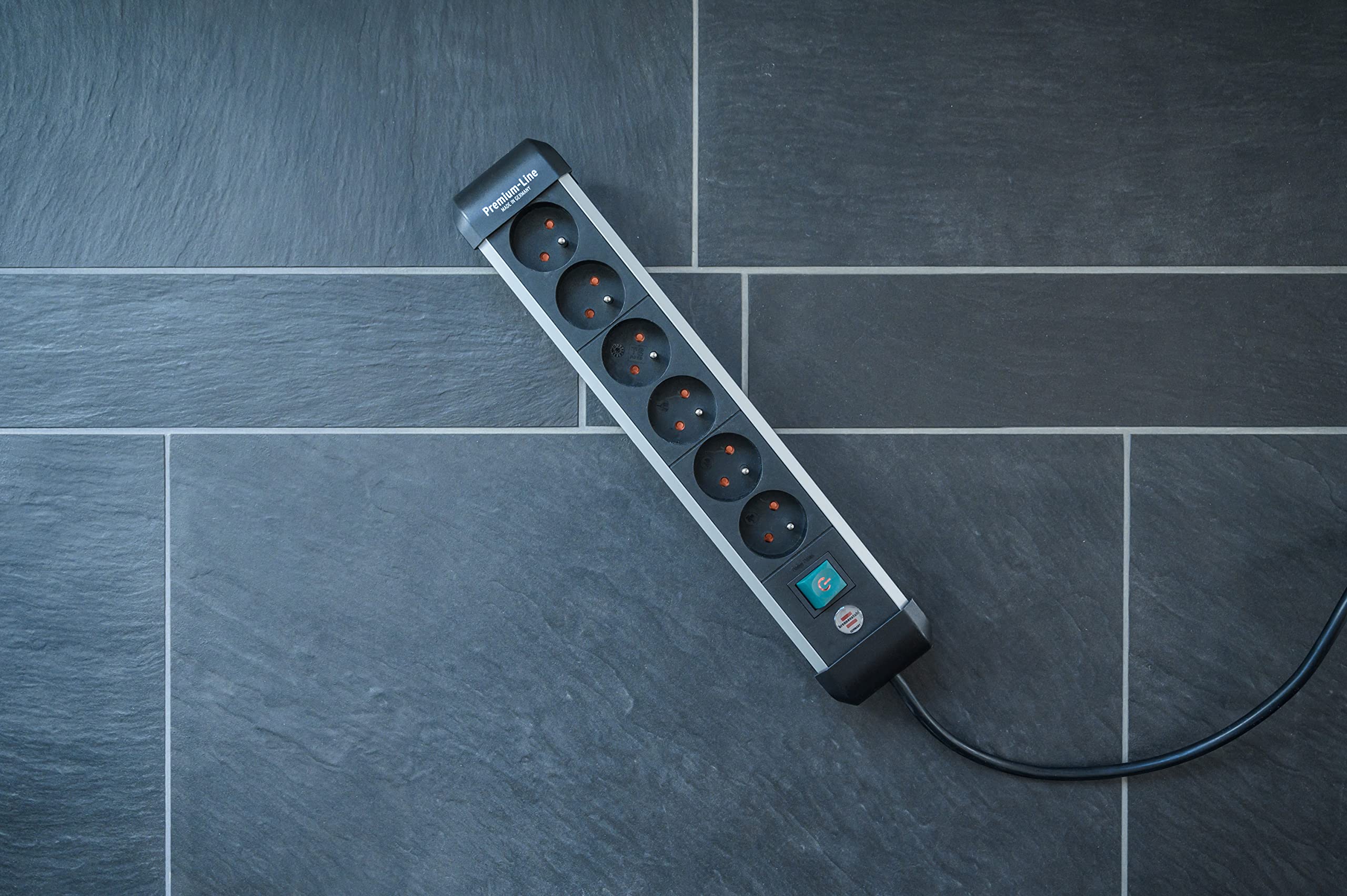 Brennenstuhl Premium-Alu-Line 6 Steckdosenleiste / Verlängerungsleiste aus hochwertigem Aluminium (mit Schalter und 3m Kabel, Made in Germany)