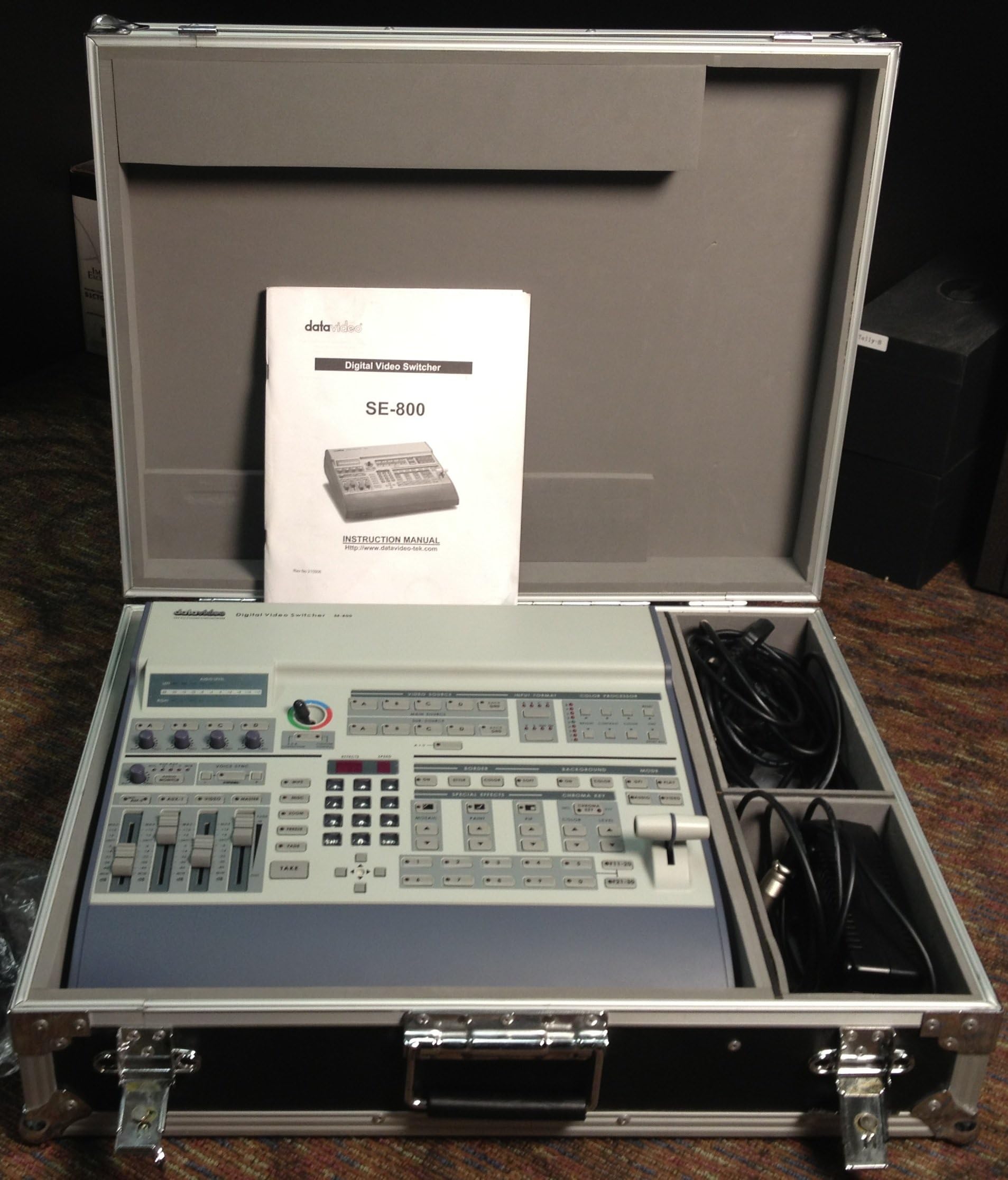Datavideo SE-800DV-NTSC Digital Video Switcher