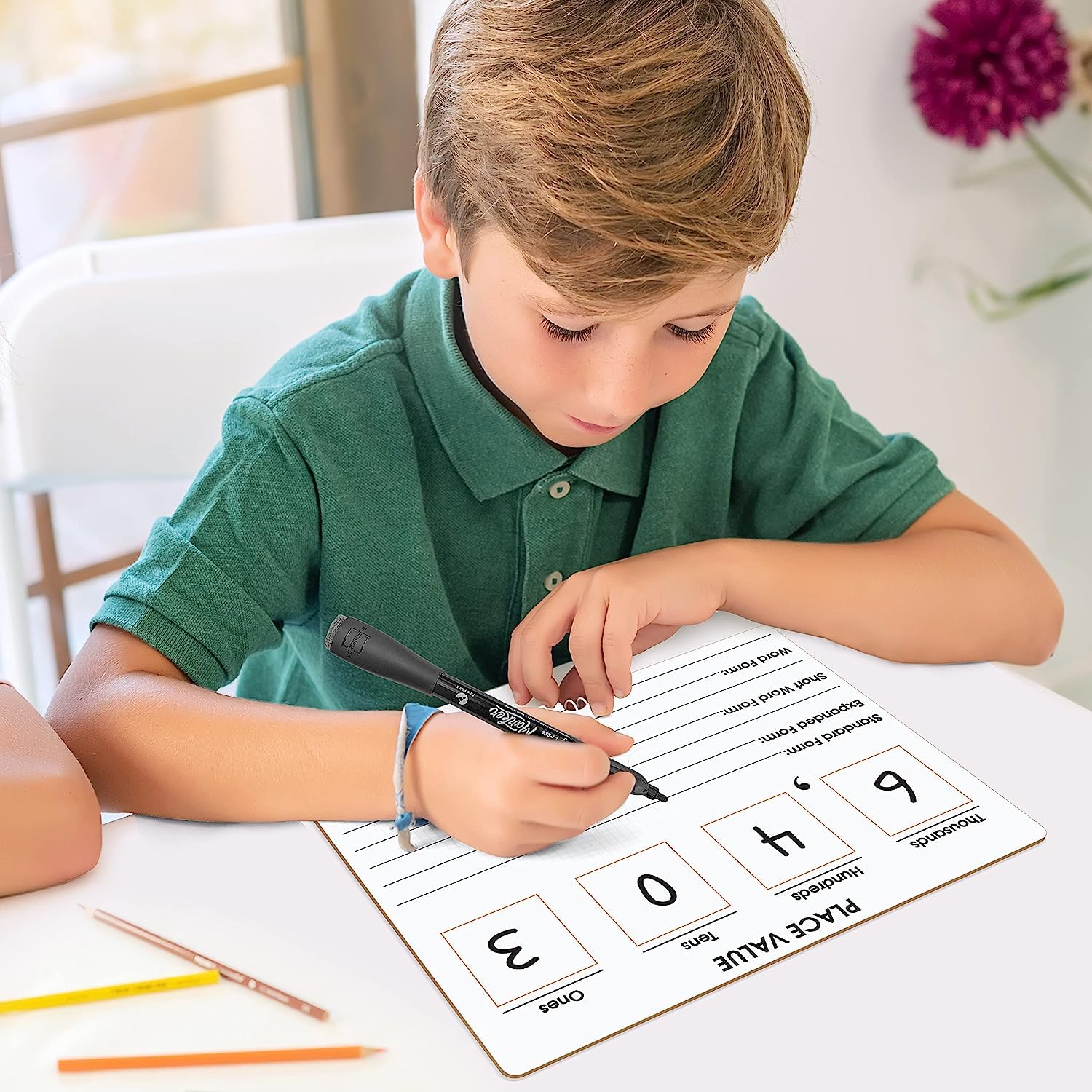 Zestaw 10 tablic o wymiarach 23 cm x 30 cm, dwustronne tablice suchościeralne dla dzieci do nauczania wartości miejsc od miliardów do liczb dziesiętnych, matematyka, manipulacyjny laptop do szkoły