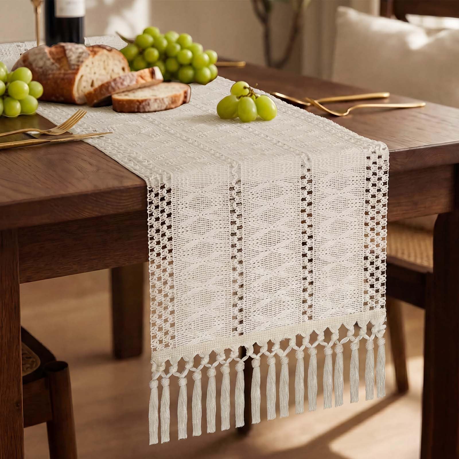 AOOTE Boho Table Runner with Tassels, 30x140cm Tablecloth Tassel Table Runner with Hand-tassels, Rustic Farmhouse table runner for Tables Party Dinning Birthday Decor, Ivory White