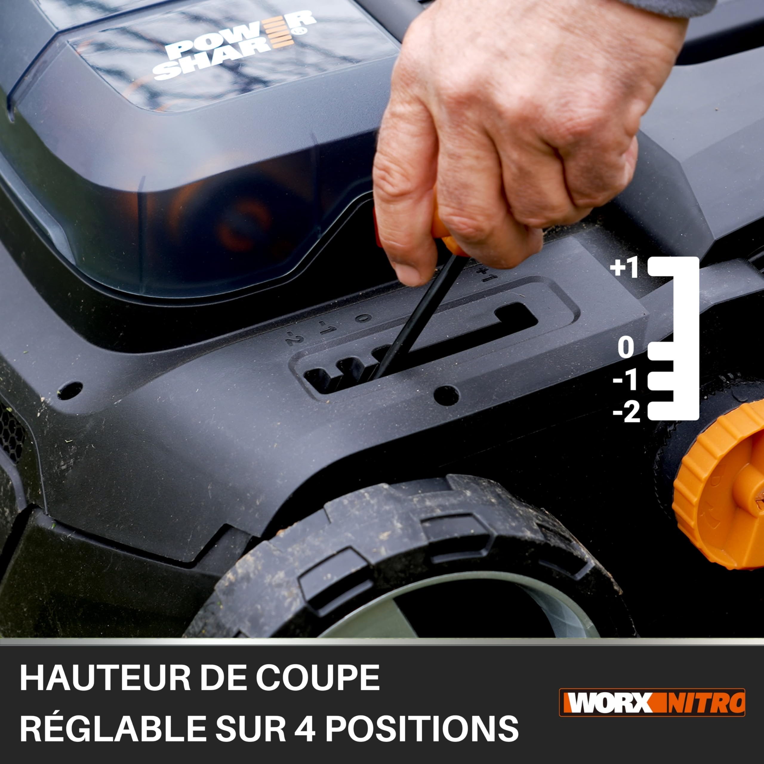 WORX Scarificateur et aérateur sans Fil 40V WG855E.9, Jusqu'à 400m² sur Une Charge, diamètre de 36cm, Sac de 40L, Rouleau d'aération, Rouleau de Scarification, Livré sans Batterie ni Chargeur
