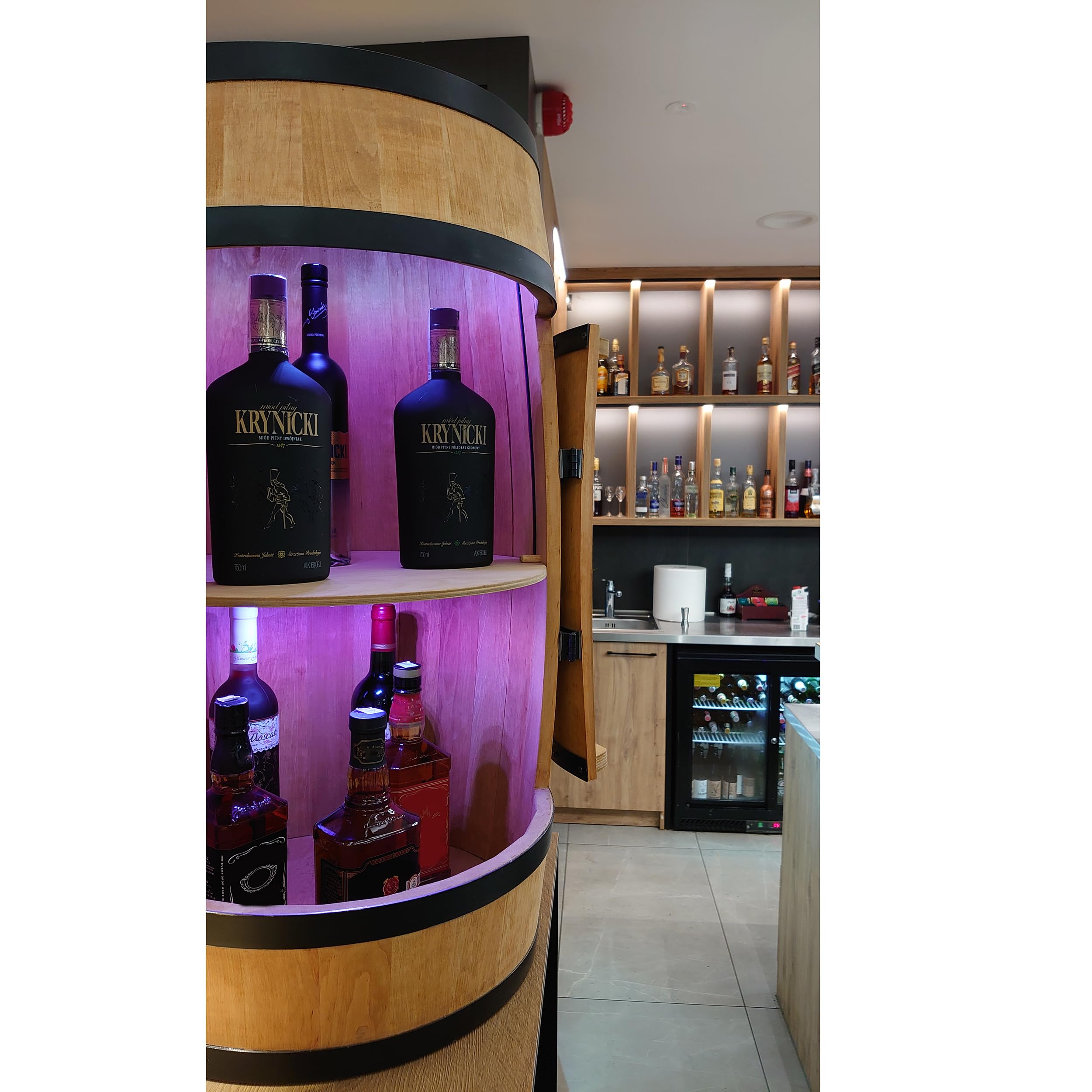 CREATIVE COOPER Weinregal Holz mit Tür mit LED RGB - Alkoholschrank Flaschenregal Holz - Holzfass - Fassmöbel - Weinständer - Weinfass - Weinbar - Fass bar mit Tür - minibar 80 cm High (Eiche)