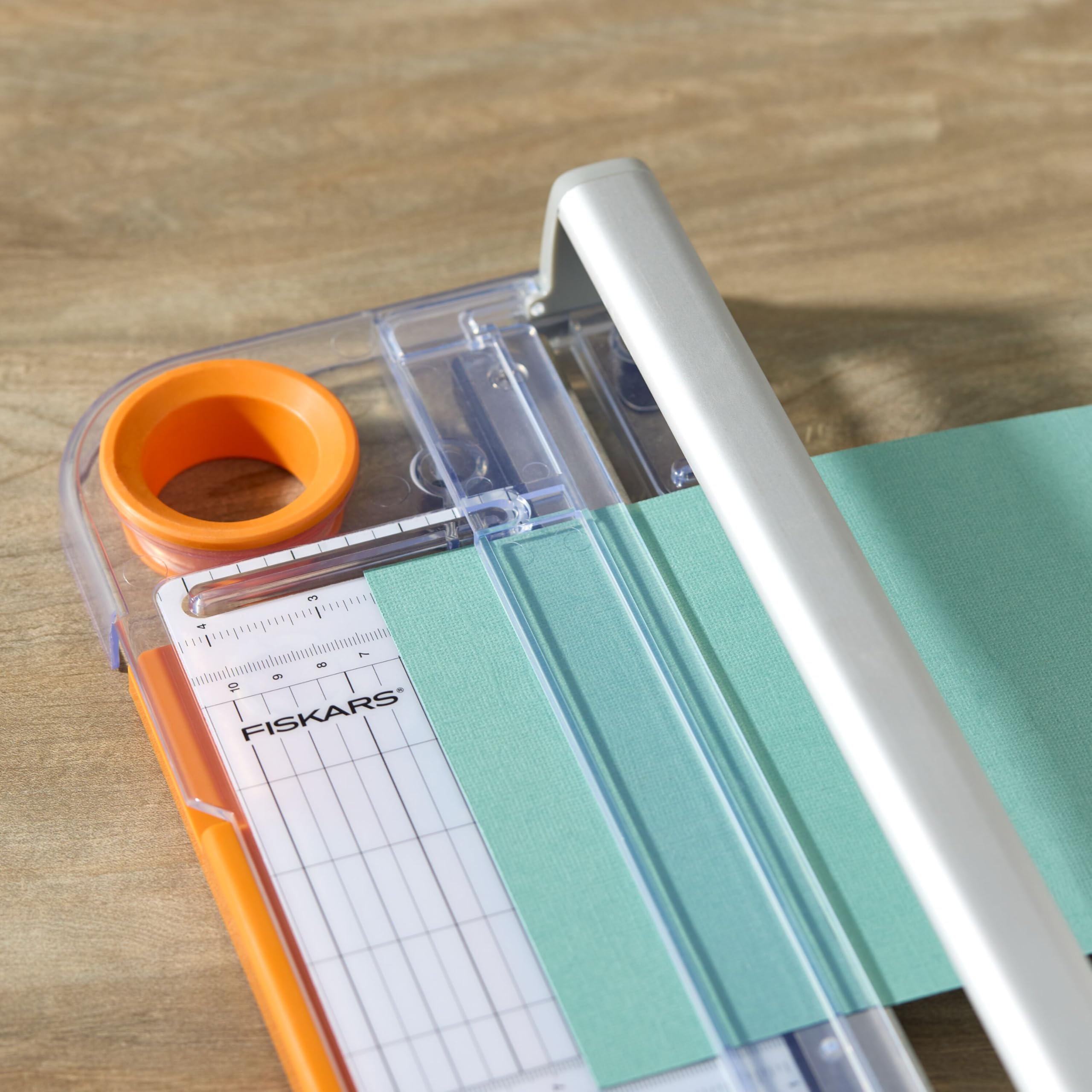 Fiskars Recortadora giratoria de papel de 12 pulgadas, hoja autoafilable