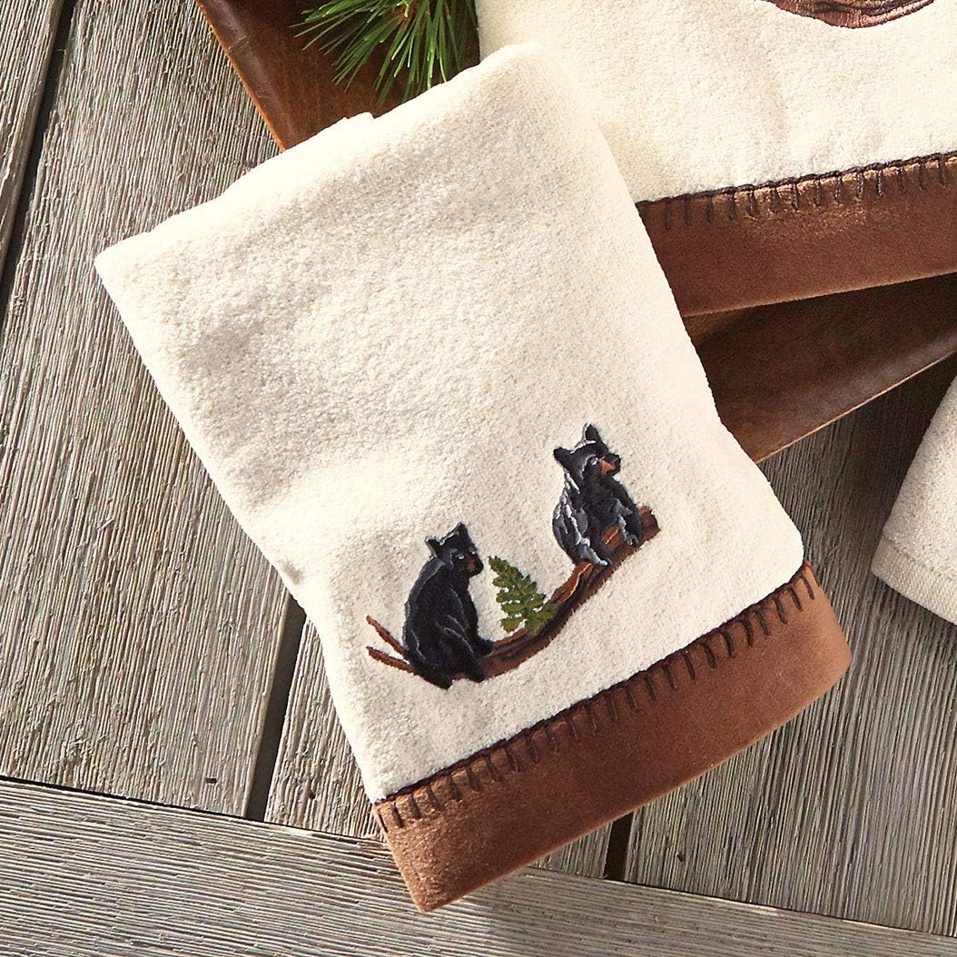 BLACK FOREST DECOR Black Bear Family Hand Towel, 100% Cotton, 16" W x 30" L
