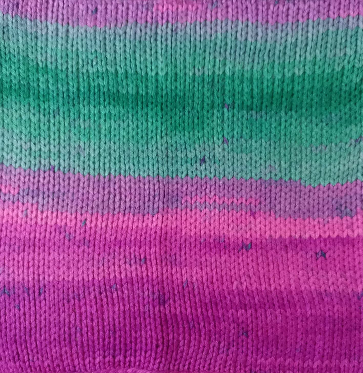 5 x 100 g Wollbiene Batik, 500 g Wool with Colour Gradient, Multicoloured Knitting Wool, Crochet Wool (2040 Pink Green) - Image 2