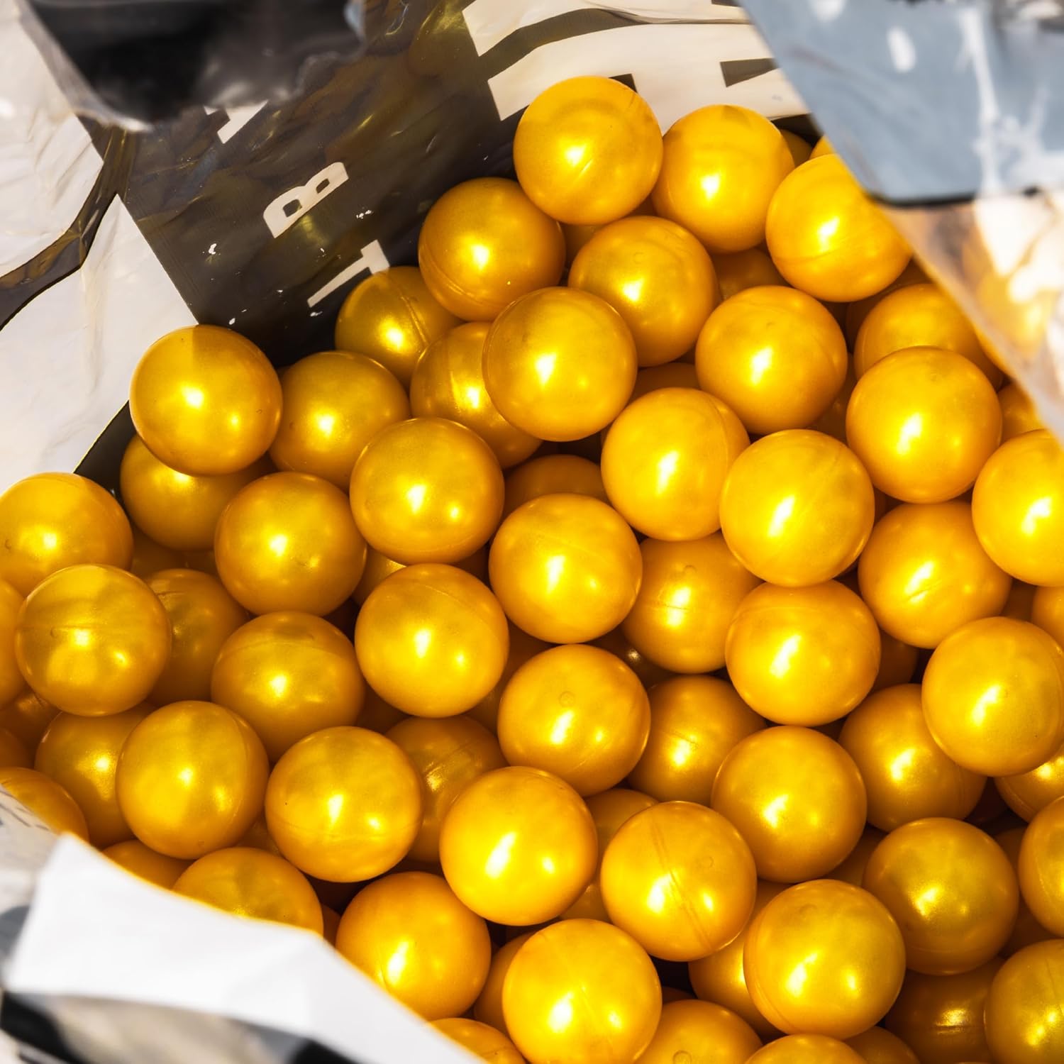 HK Army Scented Paintballs | Level 3 Premier Grade .68 Caliber with Metallic Shell & Bright Fill | High Accuracy, Eco-Friendly Paintball for All Conditions