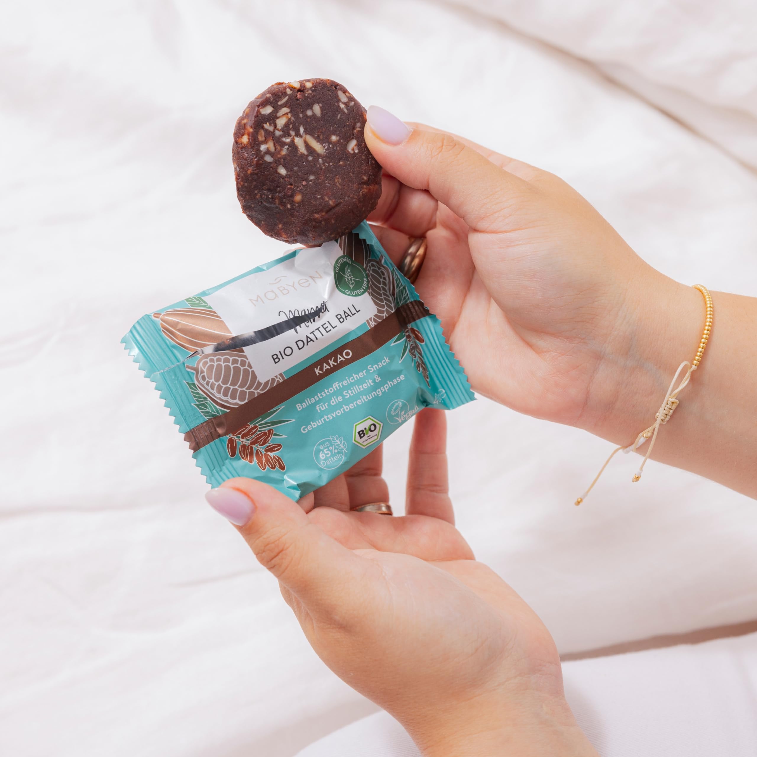MABYEN Mama Bio Dattel Bälle Kakao – Bio Dattel Snack ohne Zuckerzusatz, Veganer Energy Snack mit 65% Datteln, Mandeln & Kakao, für bewusste Pausen, 20 Stück