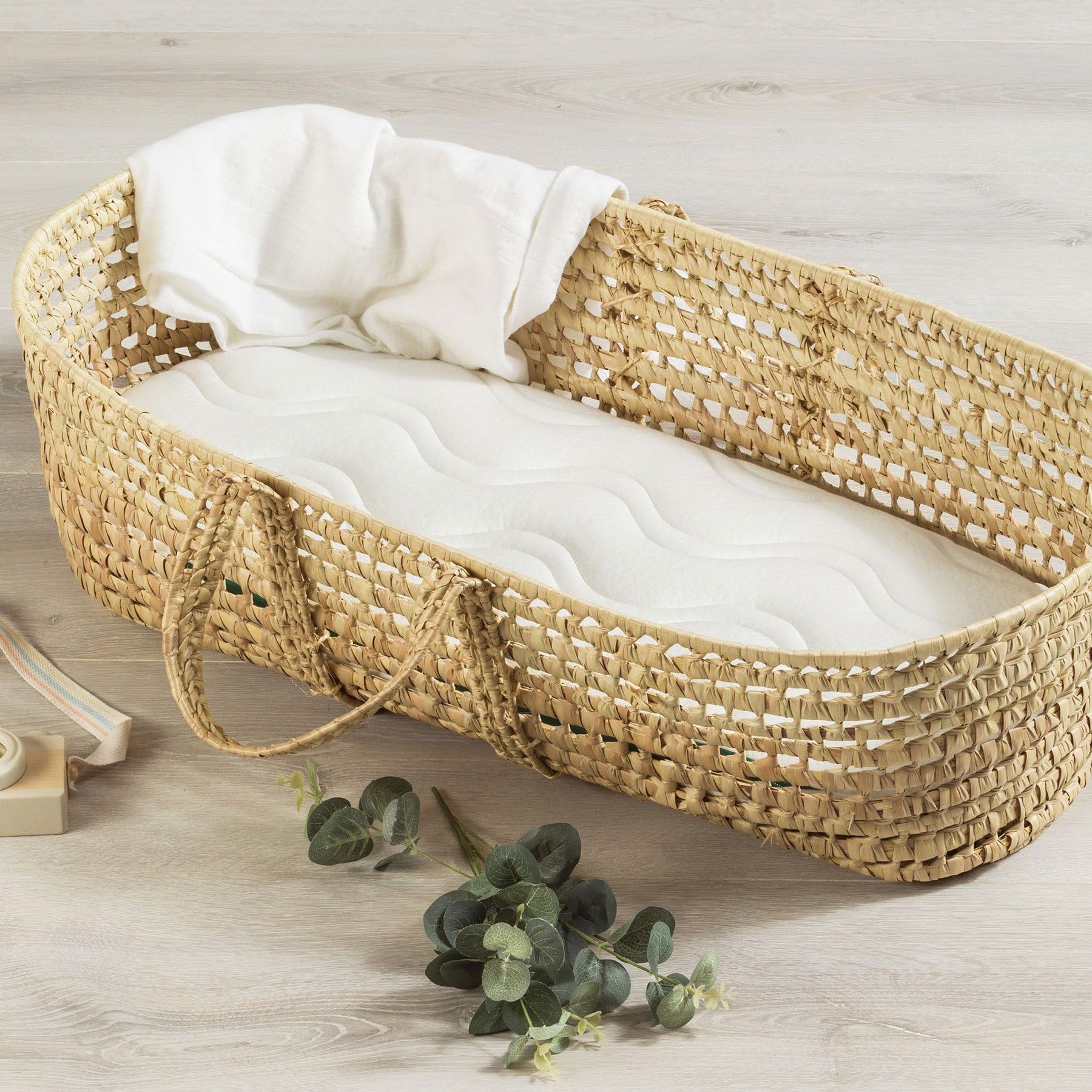 Kadolis - Colchón para moisés Aloe R 76x30cm - Adecuado para cochecitos y moisés - Forma Ovalada - Colchón de Espuma con Funda extraíble y Lavable - Certificado OekoTex